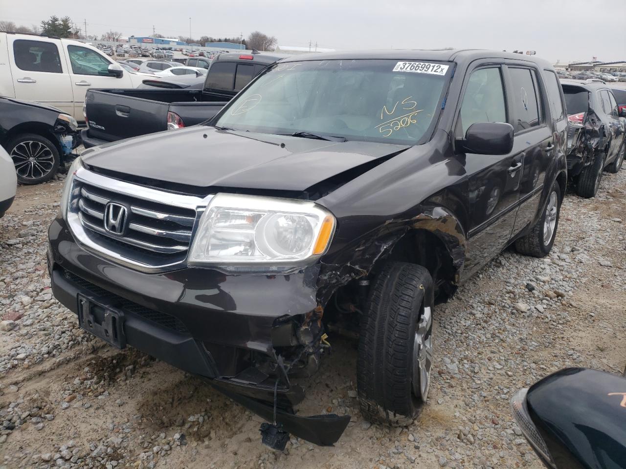 Photo 2 from auction – 2012 HONDA PILOT EXL with VIN 5FNYF4H52CB025206
