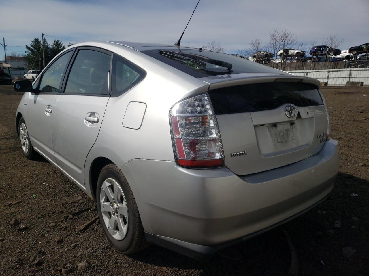 Photo 3 from auction – 2007 TOYOTA PRIUS with VIN JTDKB20U677666038