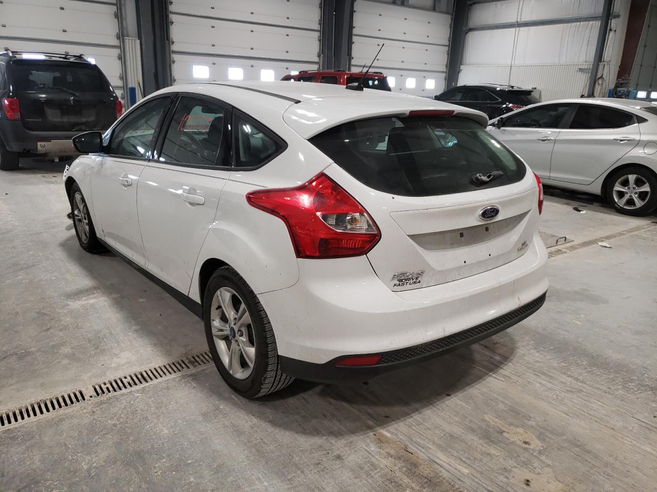 Photo 3 from auction – 2014 FORD FOCUS SE with VIN 1FADP3K26EL225371