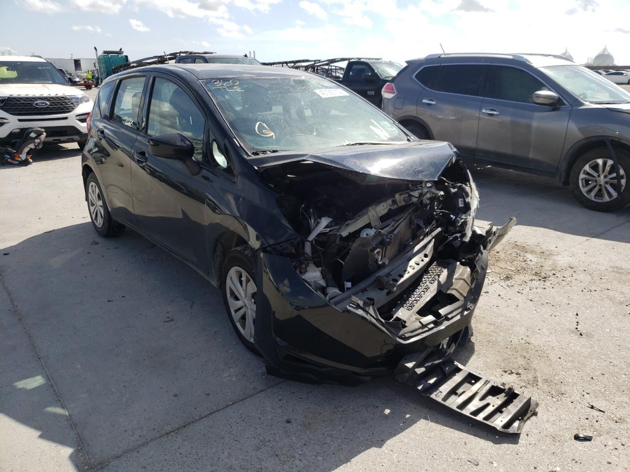 NISSAN VERSA NOTE 2018 with VIN 3N1CE2CP4JL353643 - Photo from auction