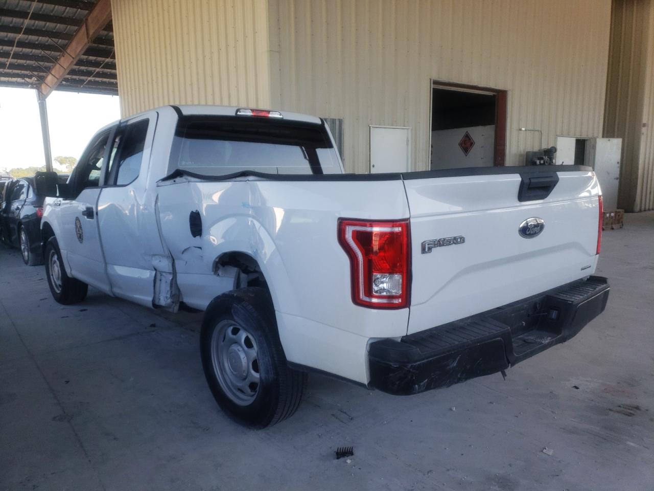 Photo 3 from auction – 2016 FORD F150 SUPER with VIN 1FTEX1C85GFA65104