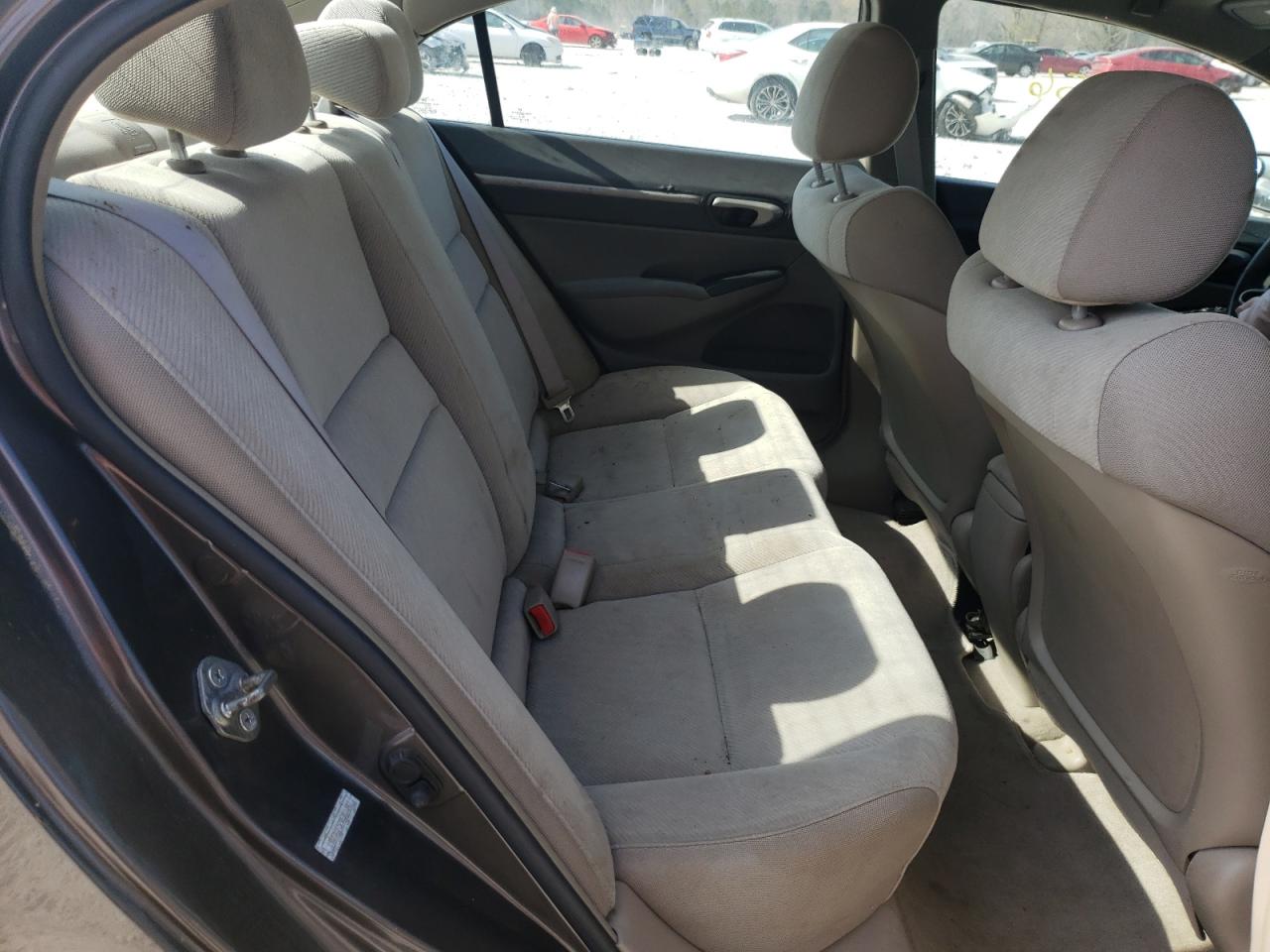 Photo 6 from auction – 2011 HONDA CIVIC LX with VIN 19XFA1F52BE016047