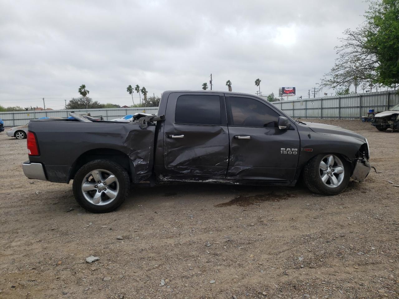 Photo 9 from auction – 2015 RAM 1500 SLT with VIN 1C6RR6LM9FS529885