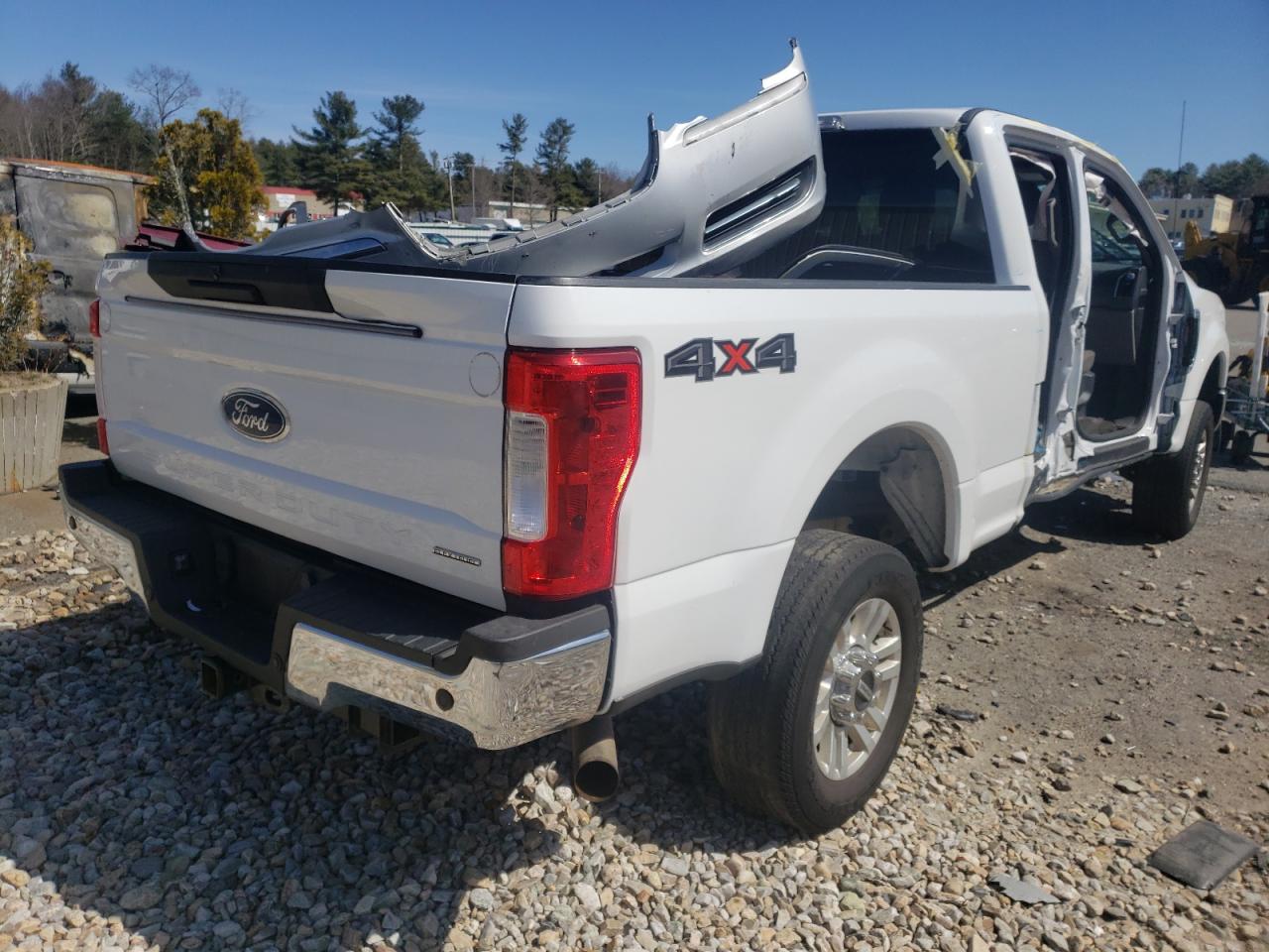 Photo 4 from auction – 2017 FORD F250 SUPER with VIN 1FT7W2B62HEC56097