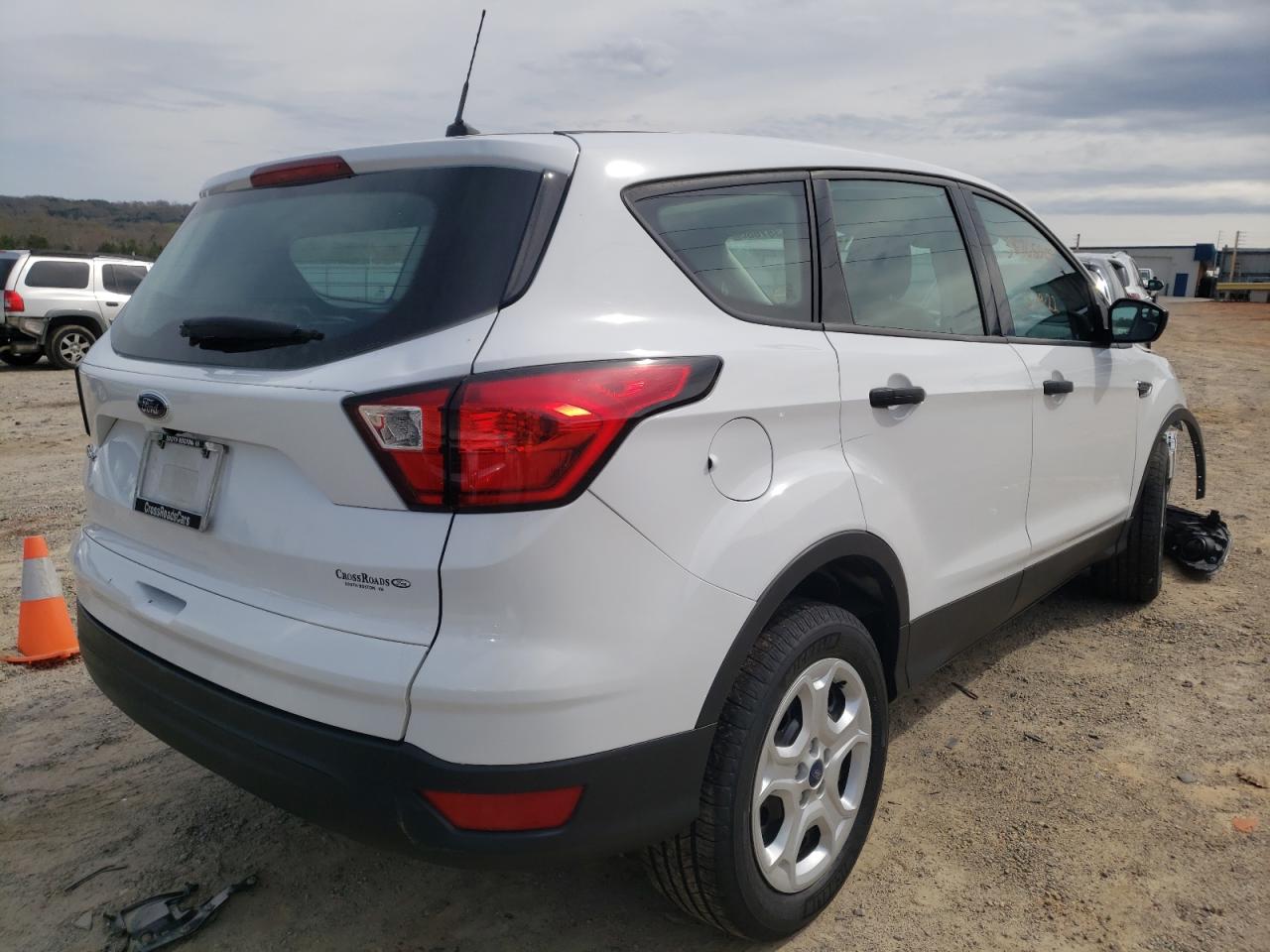 Photo 4 from auction – 2019 FORD ESCAPE S with VIN 1FMCU0F77KUA88347