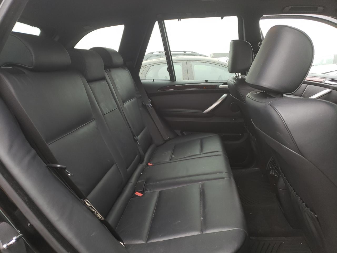 Photo 6 from auction – 2002 BMW X5 4.6IS with VIN 5UXFB93542LN79185