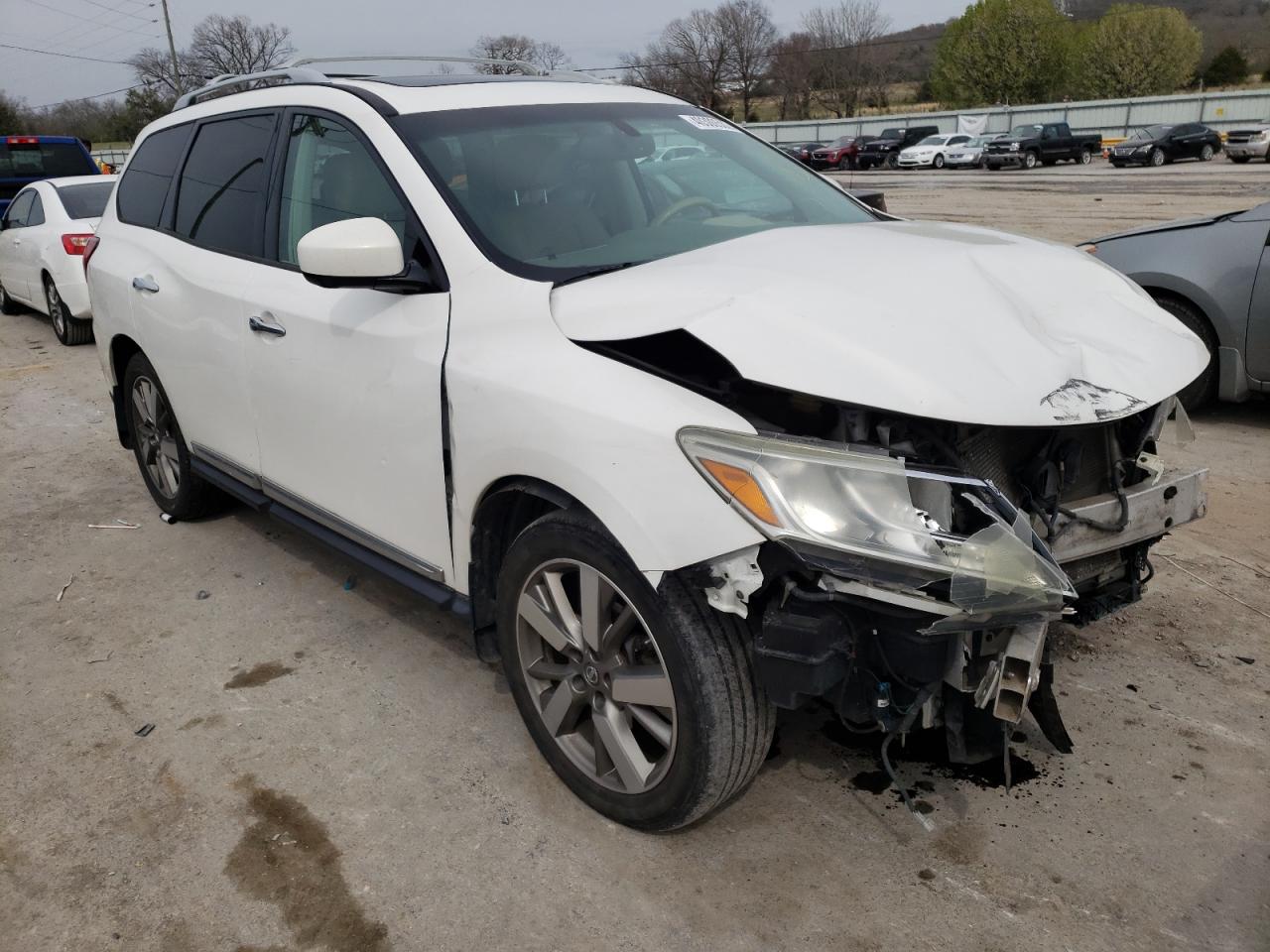 NISSAN PATHFINDER 2013 with VIN 5N1AR2MN9DC655270 - Photo from auction