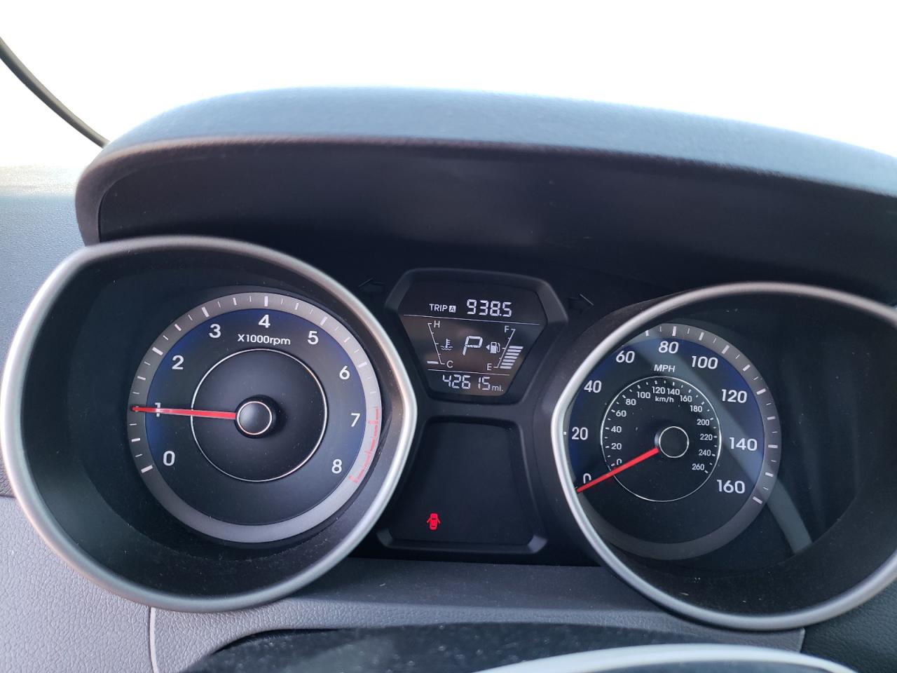Photo 8 from auction – 2014 HYUNDAI ELANTRA SE with VIN KMHDH4AE2EU033069