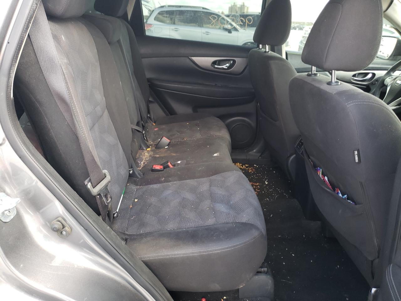 Photo 6 from auction – 2016 NISSAN ROGUE S with VIN KNMAT2MT2GP723622