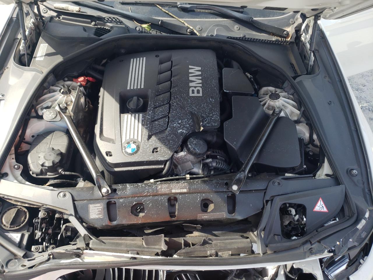Photo 7 from auction – 2011 BMW 528 I with VIN WBAFR1C52BC746770
