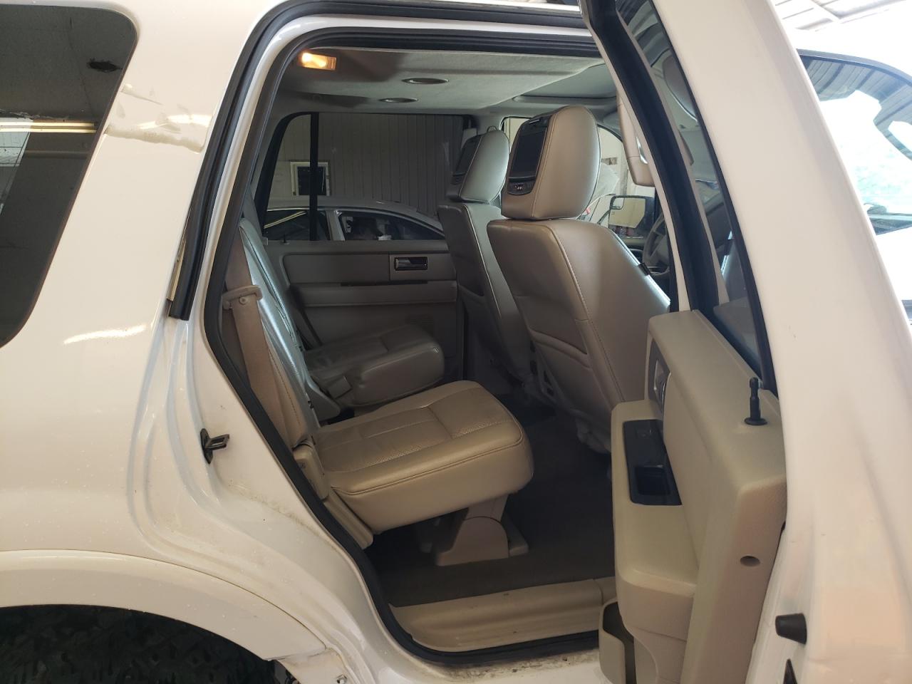 Photo 6 from auction – 2013 FORD EXPEDITION with VIN 1FMJU2A51DEF02776