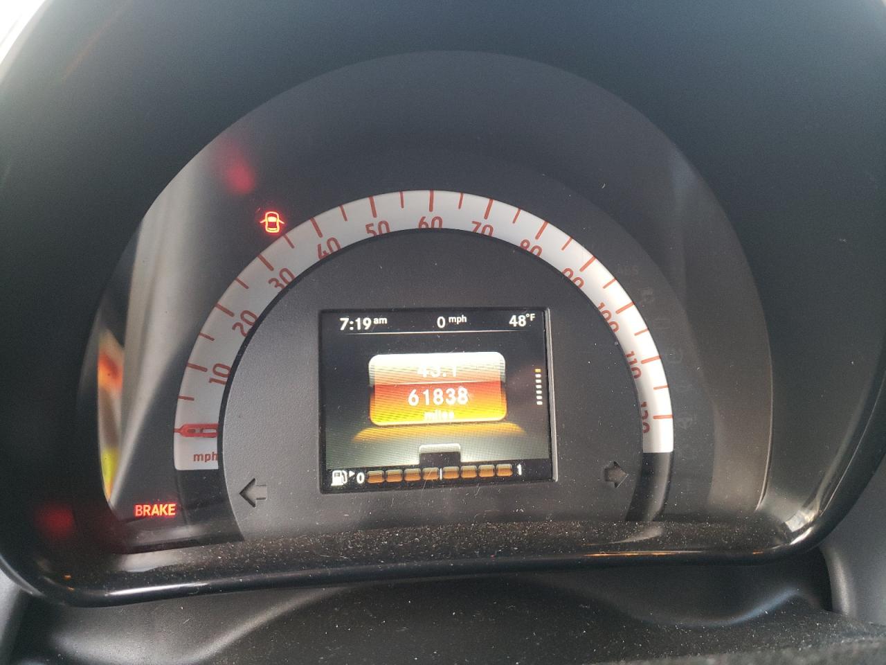 Photo 8 from auction – 2016 SMART FORTWO with VIN WMEFJ5DA1GK049540