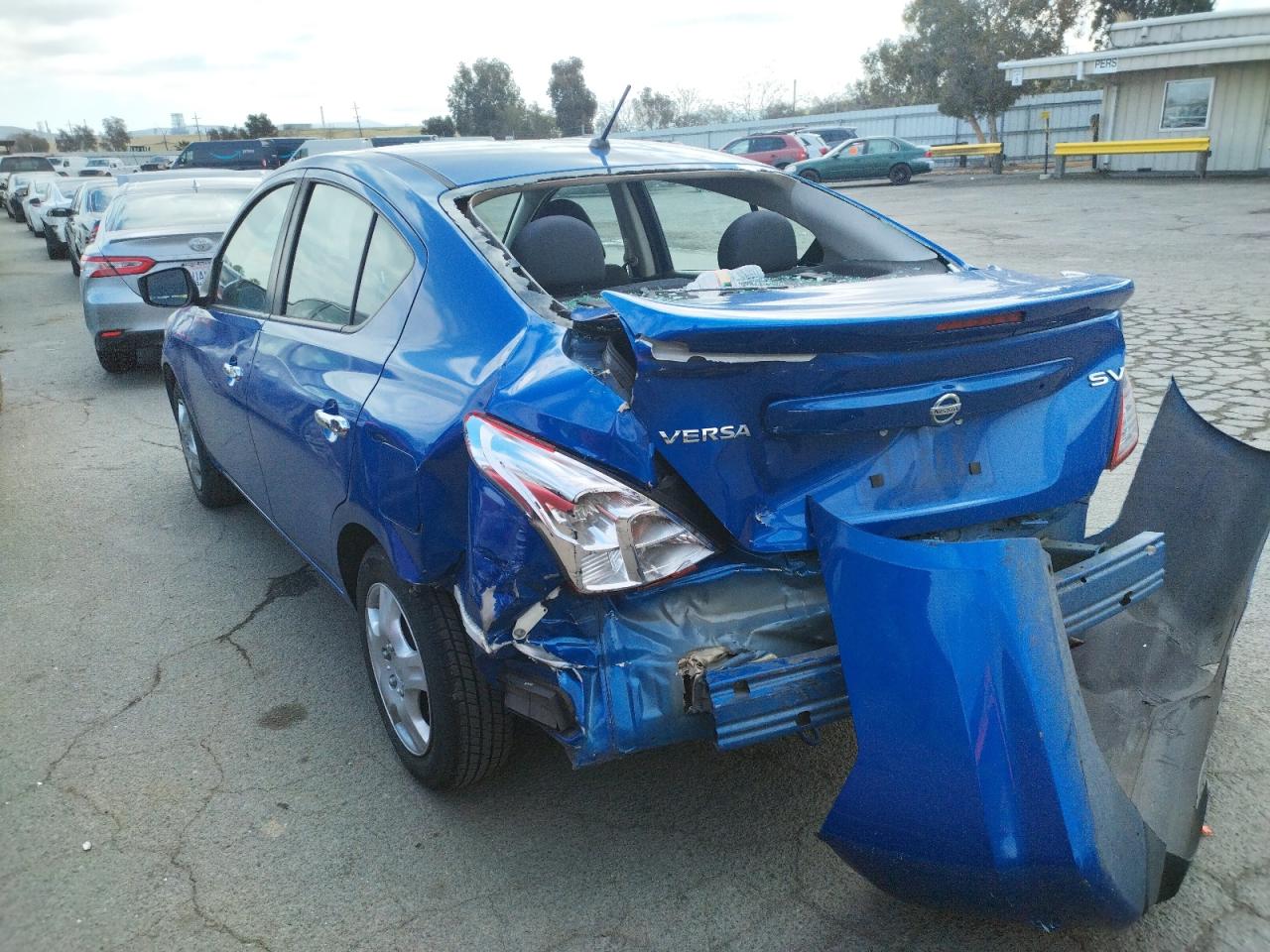 Photo 3 from auction – 2017 NISSAN VERSA S with VIN 3N1CN7AP9HL803992
