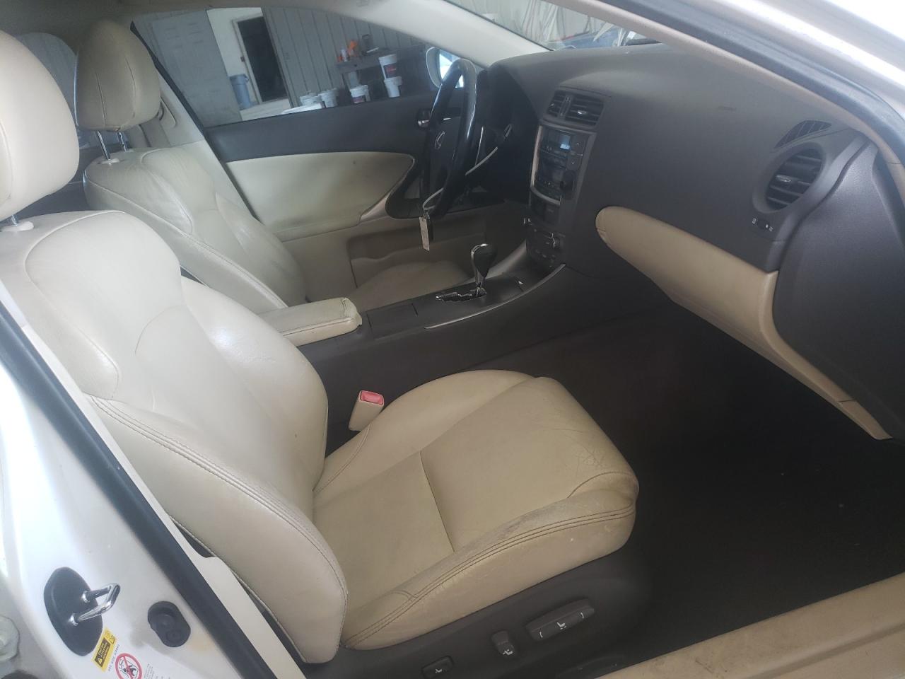 Photo 5 from auction – 2009 LEXUS IS 250 with VIN JTHBK262592086820