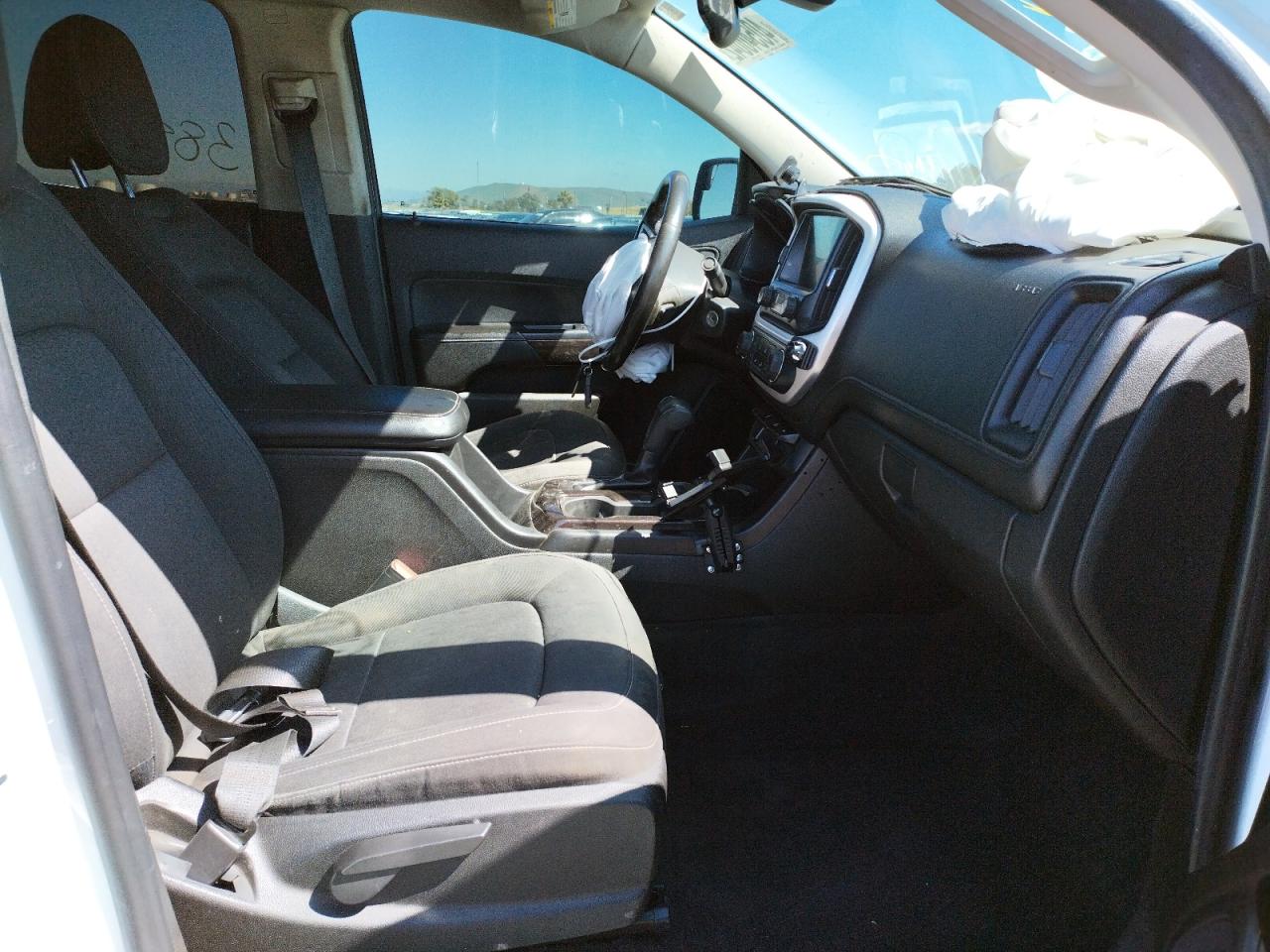 Photo 5 from auction – 2016 GMC CANYON SLE with VIN 1GTG5CE35G1148816