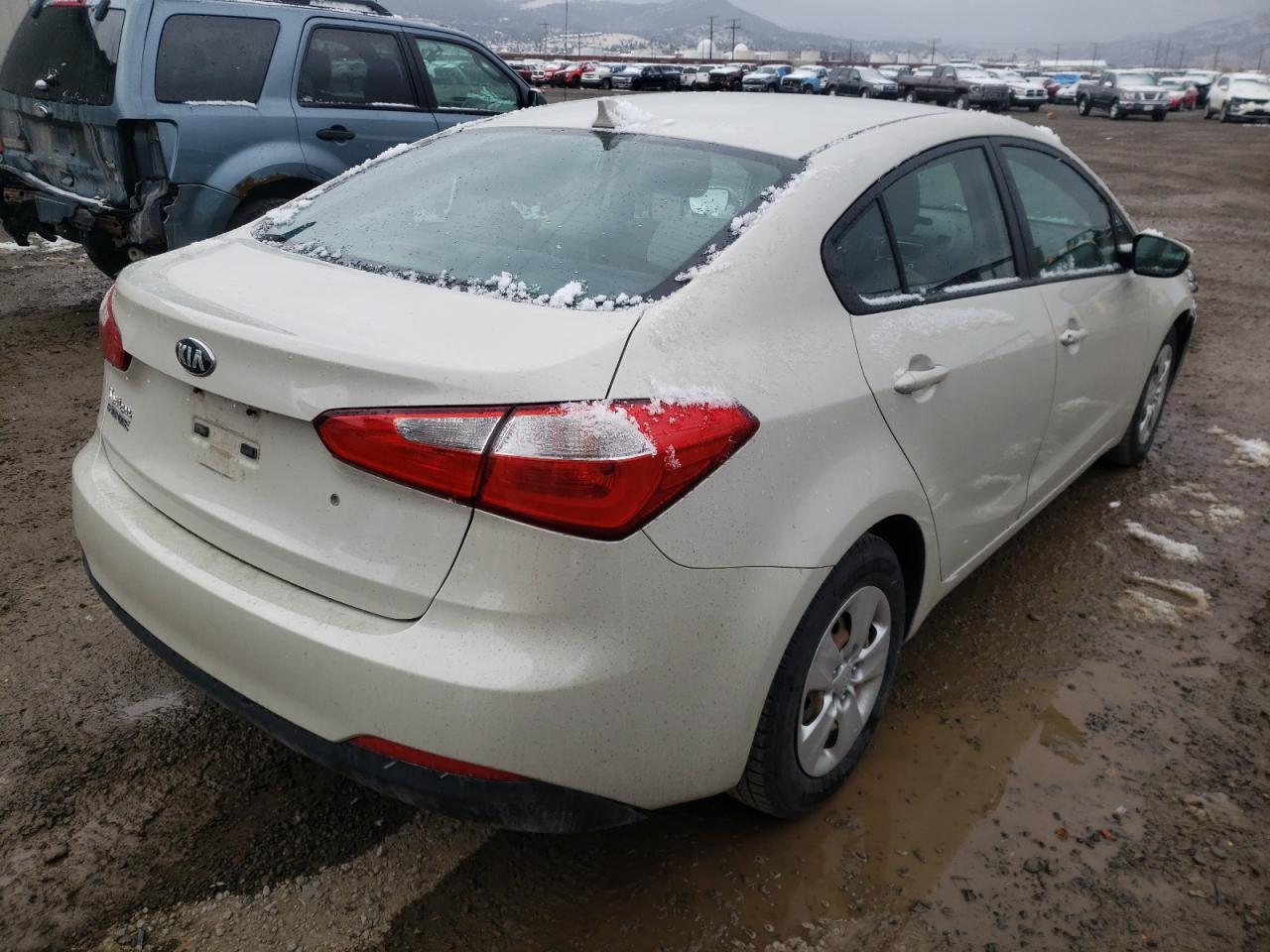 Photo 4 from auction – 2015 KIA FORTE LX with VIN KNAFK4A69F5280041