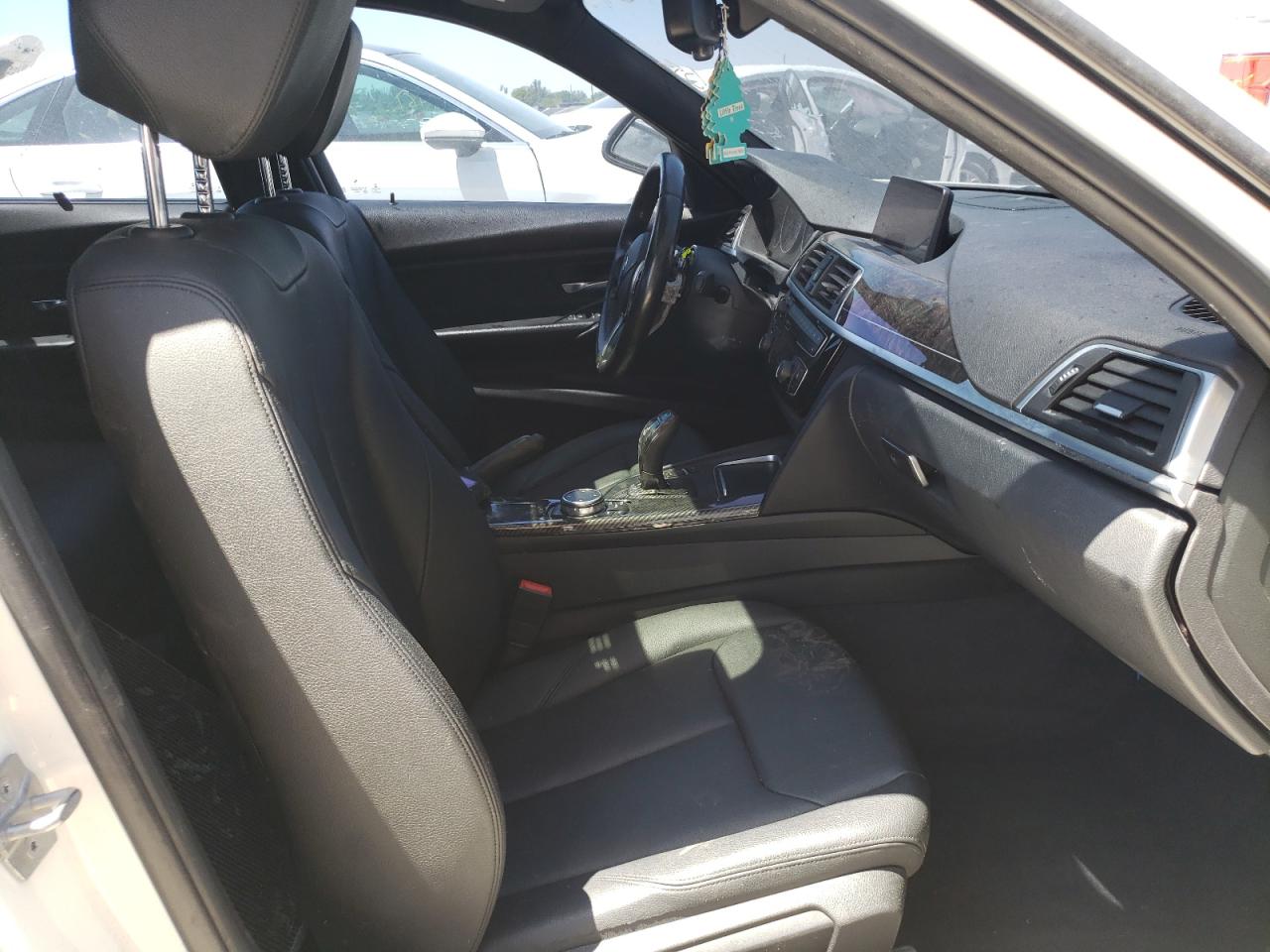صورة رقم 5 من المزاد - 2016 BMW 340 XI مع VIN WBA8B7G50GNT95153