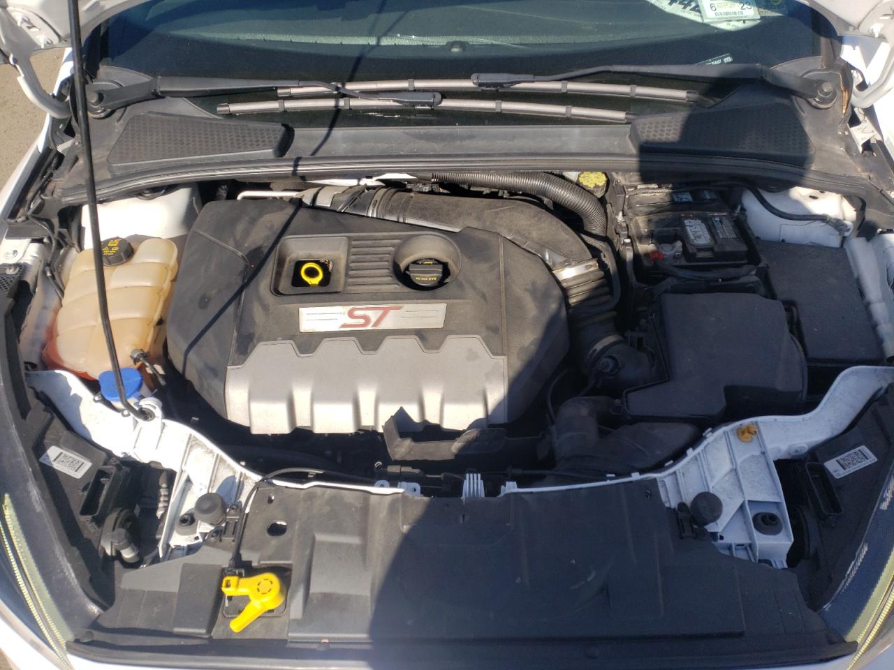 Photo 7 from auction – 2016 FORD FOCUS ST with VIN 1FADP3L96GL354337