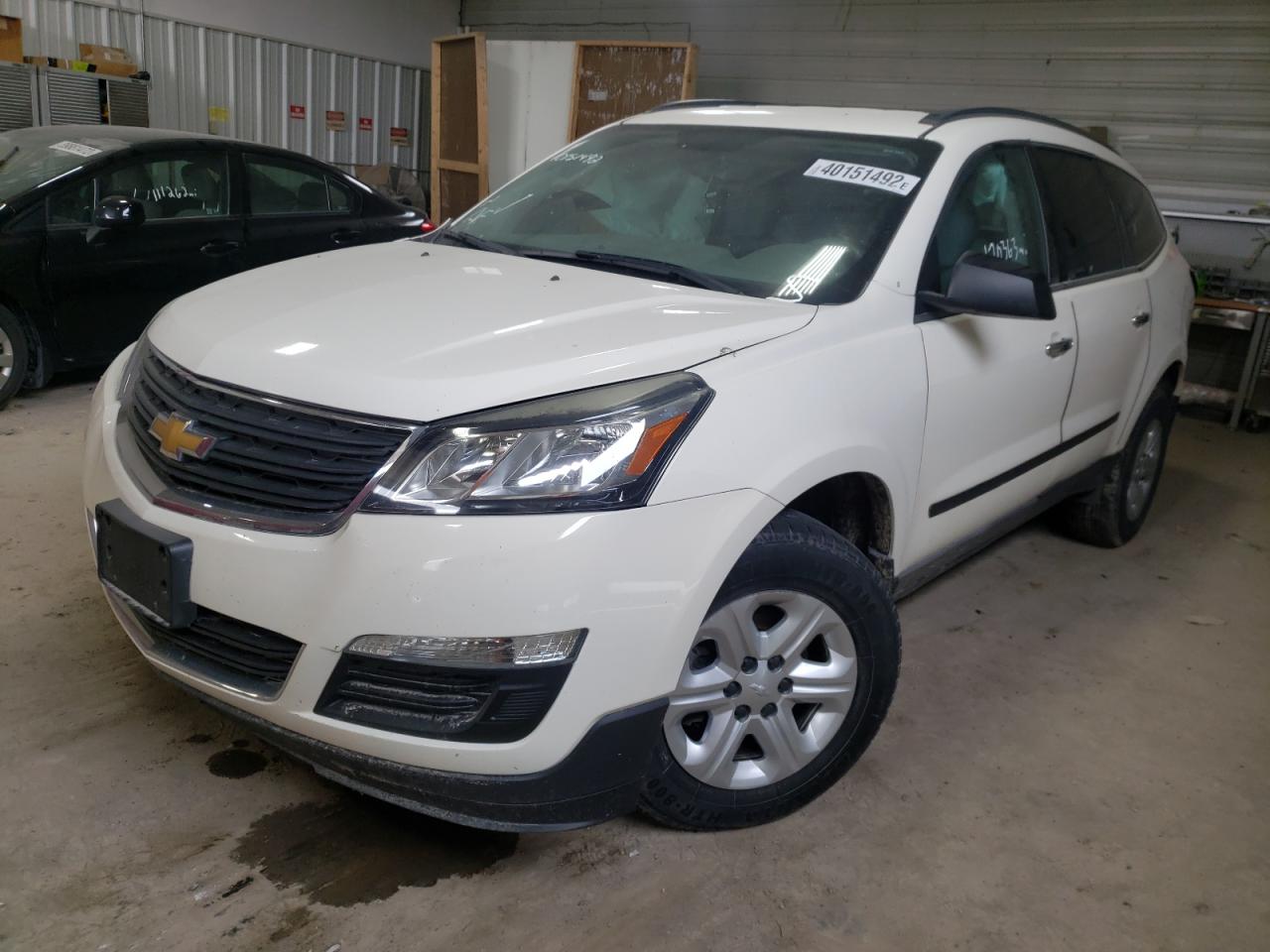 Photo 2 from auction – 2014 CHEVROLET TRAVERSE L with VIN 1GNKVFKD4EJ314482