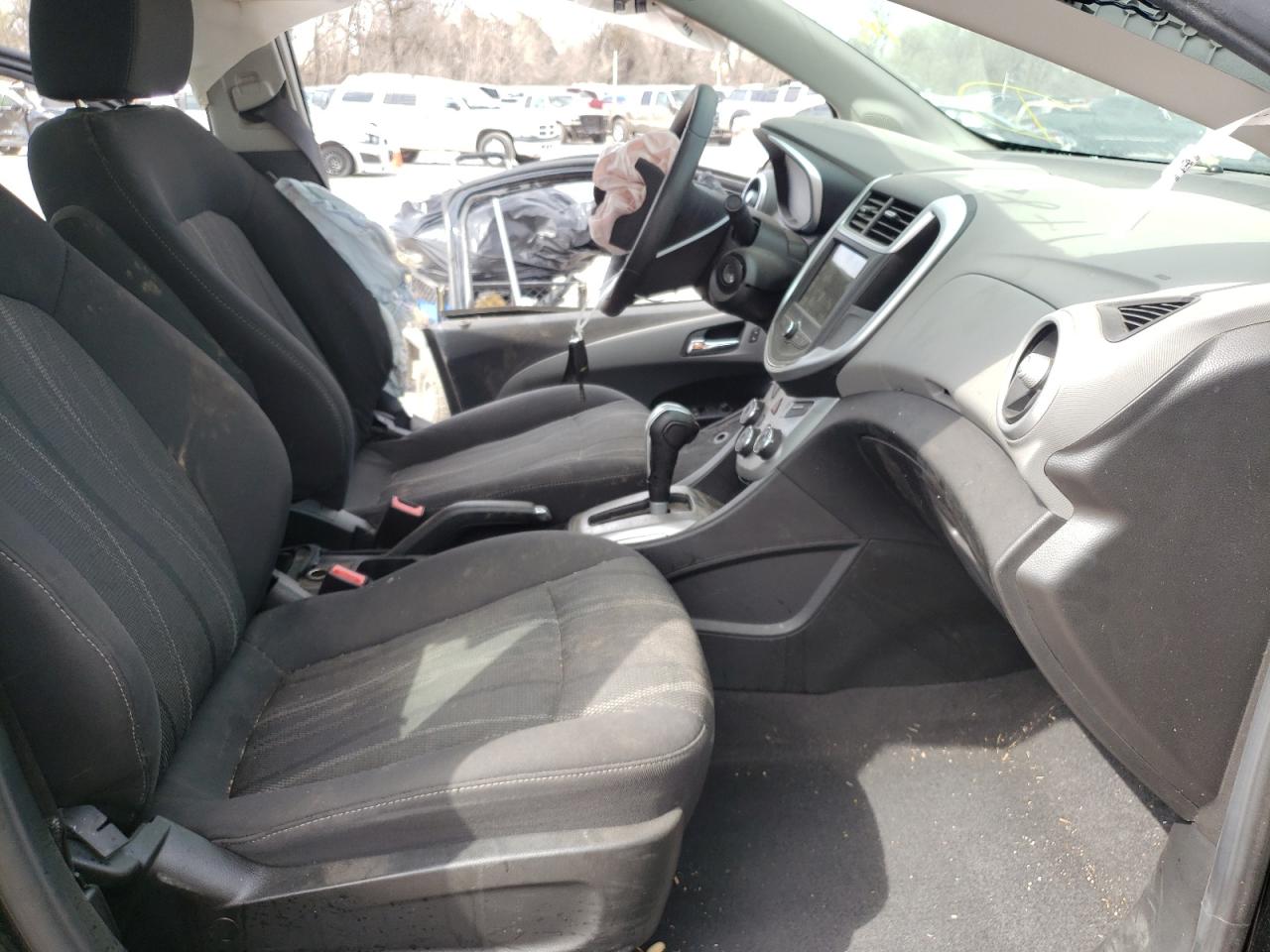 Photo 5 from auction – 2018 CHEVROLET SONIC LT with VIN 1G1JD5SH5J4119786