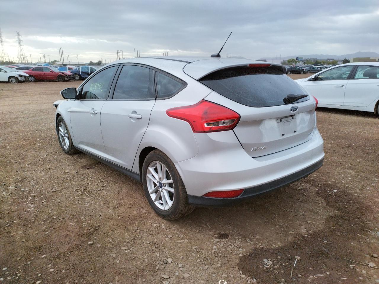 Photo 3 from auction – 2016 FORD FOCUS SE with VIN 1FADP3K26GL338126