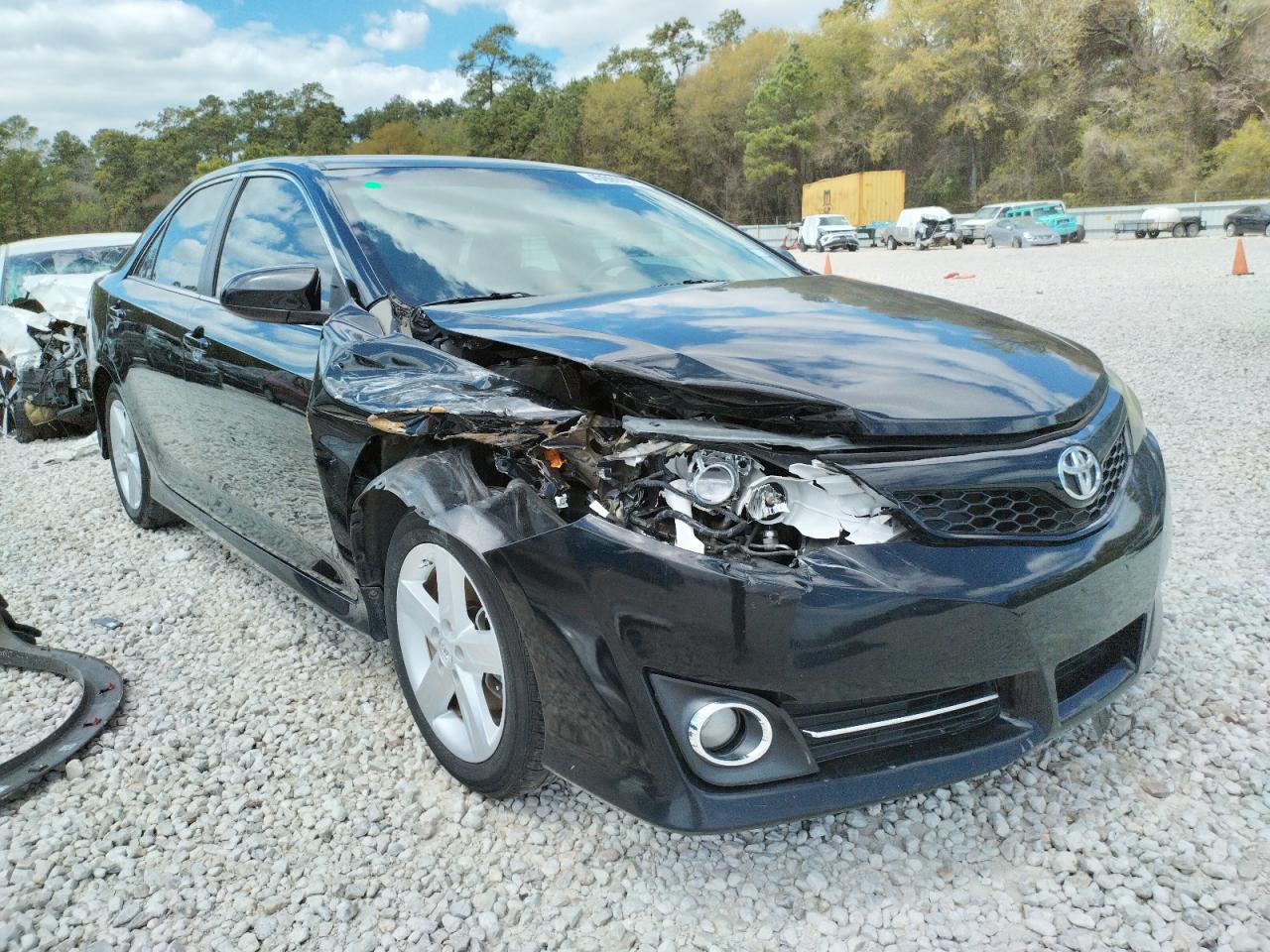 TOYOTA CAMRY L 2013 with VIN 4T1BF1FK1DU677283 - Photo from auction