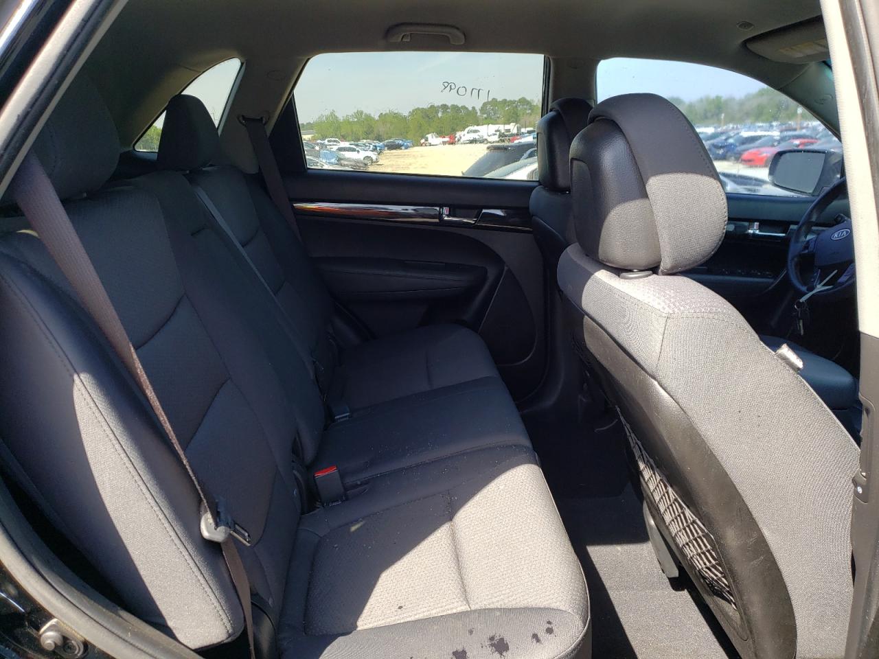 Photo 6 from auction – 2012 KIA SORENTO BA with VIN 5XYKT3A60CG263284