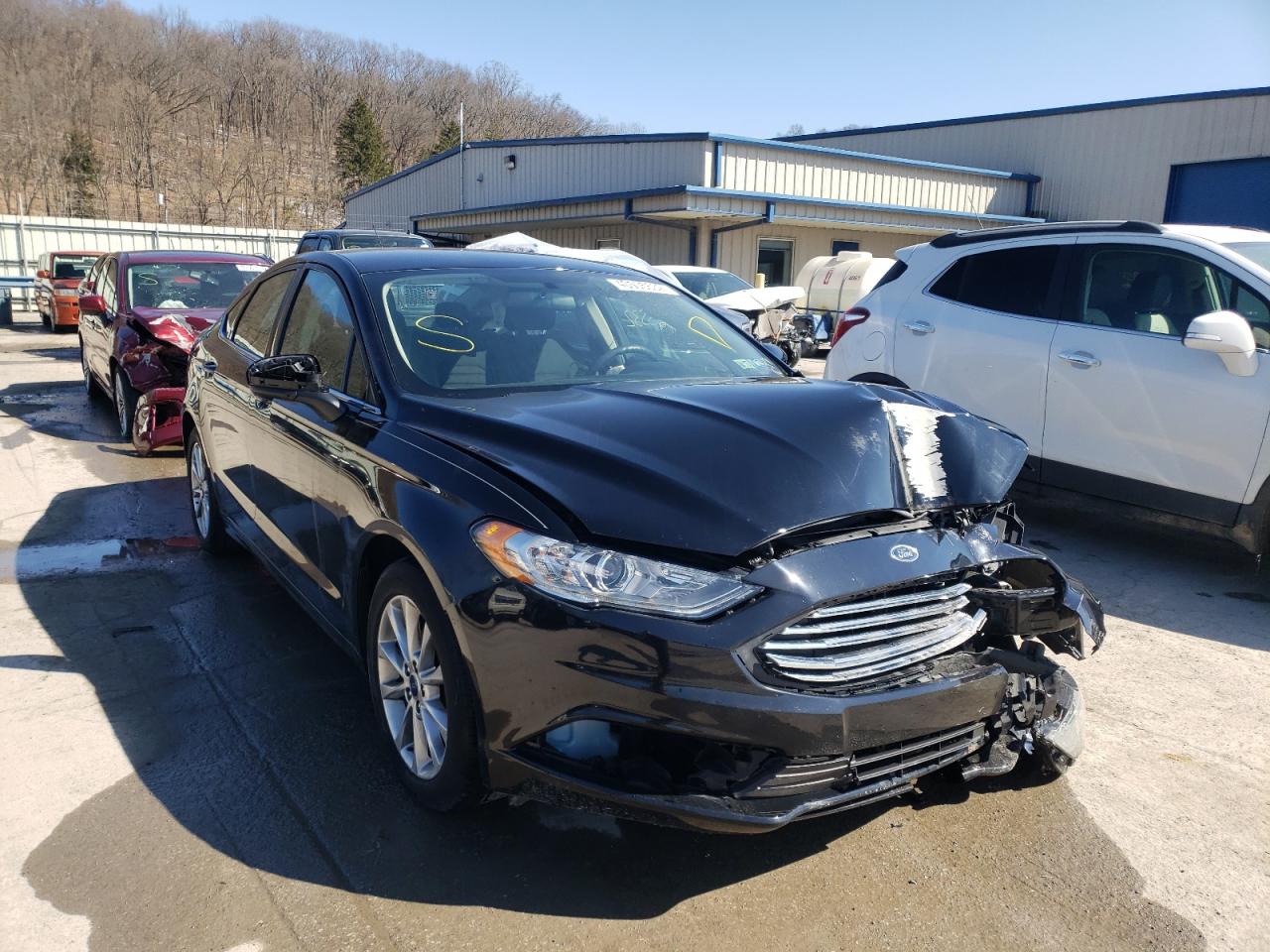 FORD FUSION SE 2017 with VIN 3FA6P0H75HR403965 - Photo from auction
