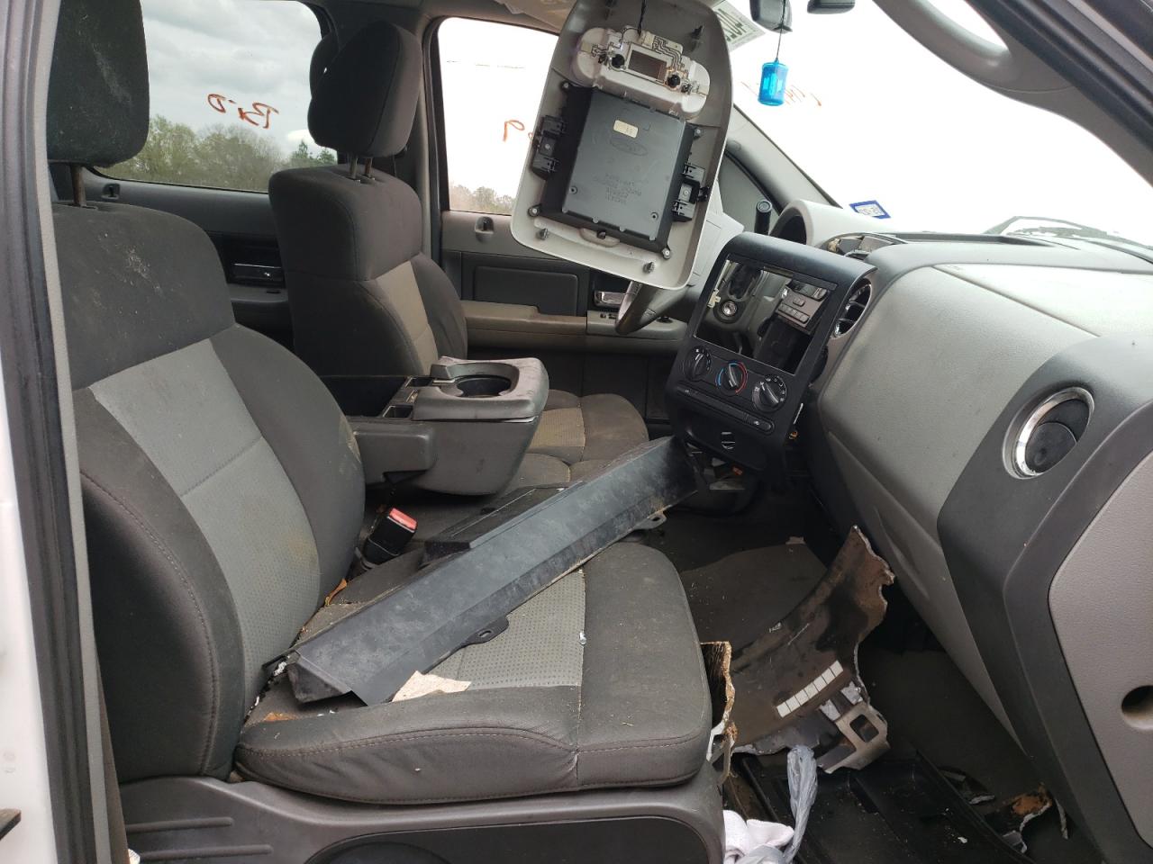 Photo 5 from auction – 2007 FORD F150 SUPER with VIN 1FTRW14WX7KC99294