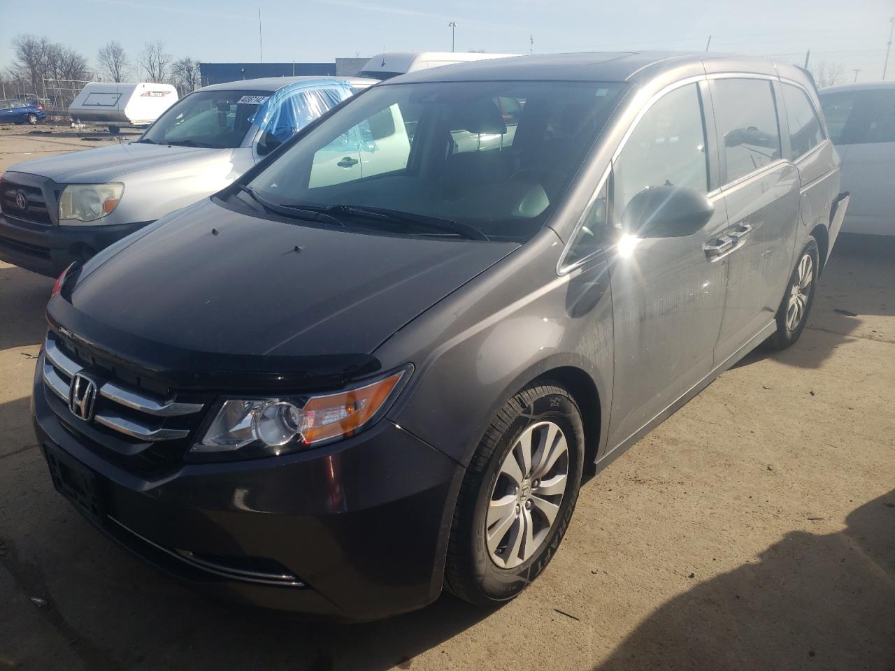 Photo 2 from auction – 2015 HONDA ODYSSEY EX with VIN 5FNRL5H6XFB130656