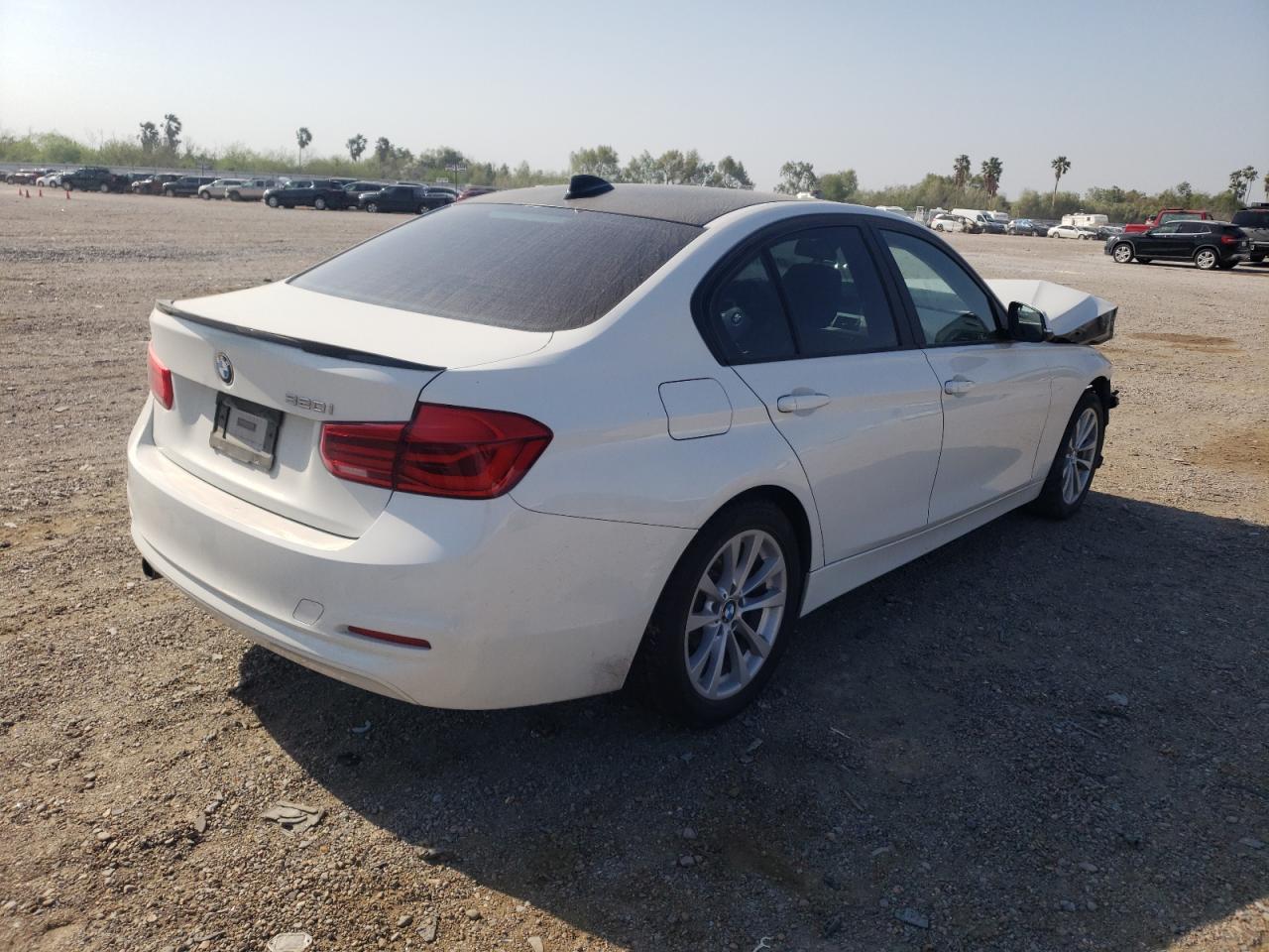 Photo 4 from auction – 2016 BMW 320 I with VIN WBA8A9C57GK618455