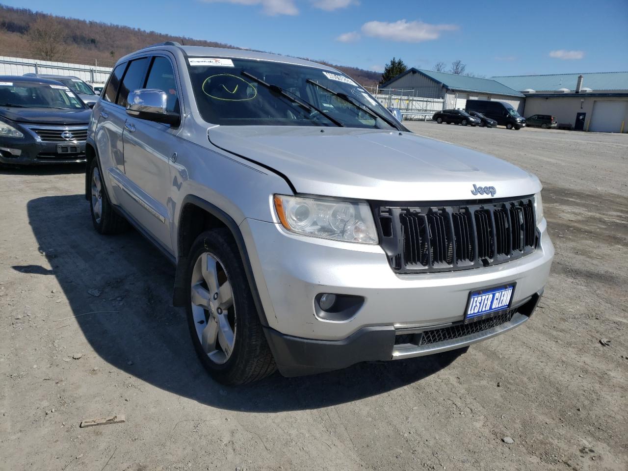 JEEP GRAND CHER 2011 with VIN 1J4RR5GT7BC556361 - Photo from auction