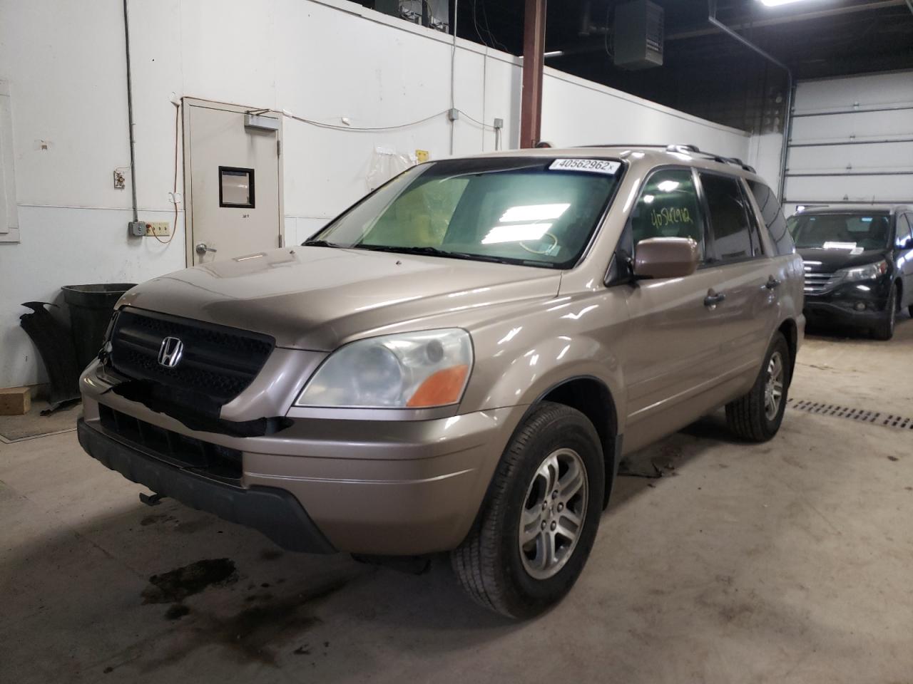 Photo 2 from auction – 2005 HONDA PILOT EX with VIN 5FNYF18475B036081