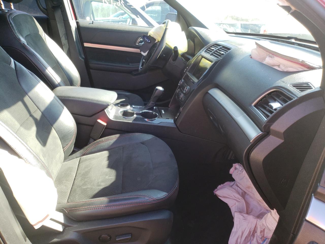Photo 5 from auction – 2019 FORD EXPLORER X with VIN 1FM5K7D84KGA39317