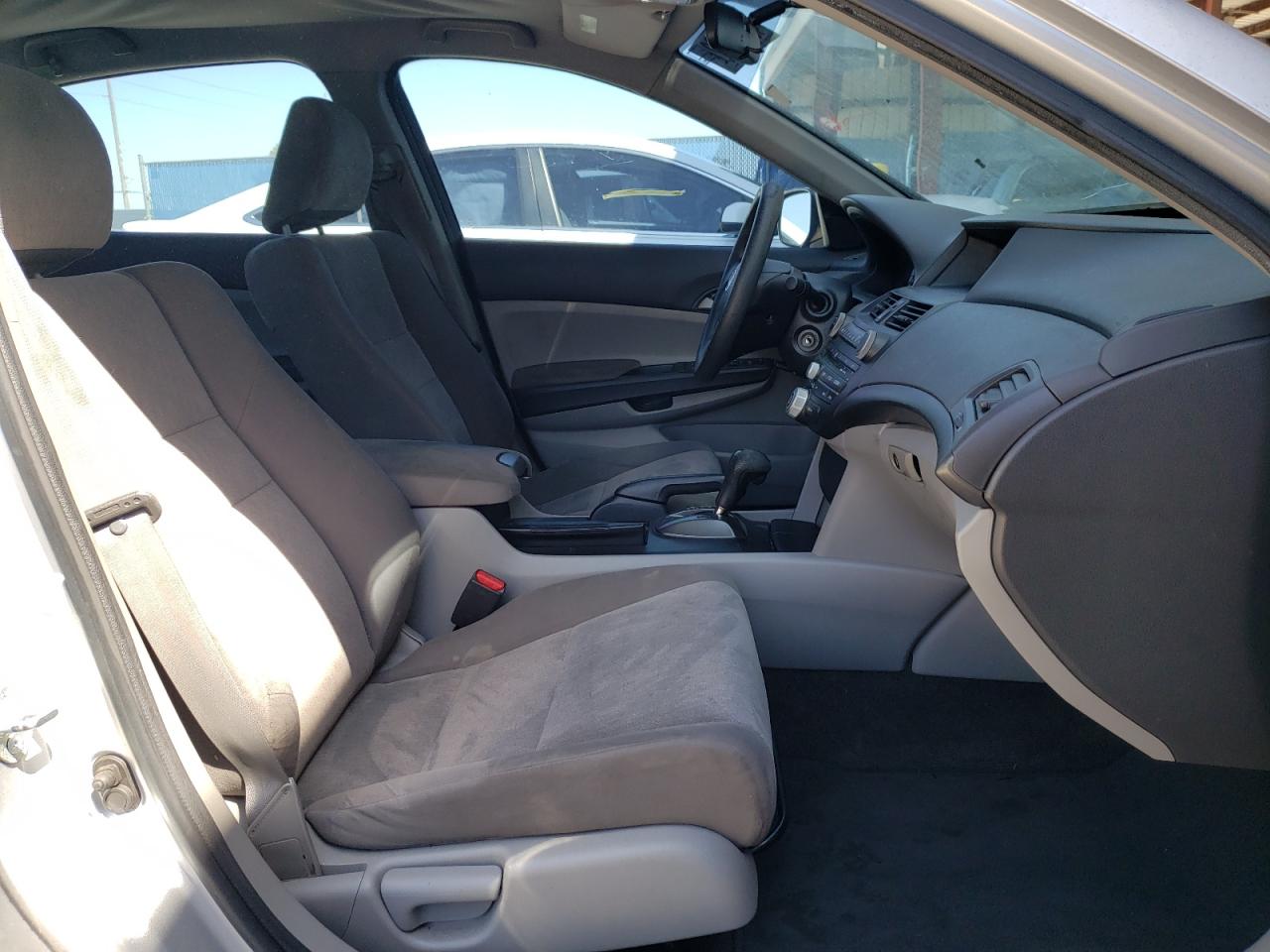 Photo 5 from auction – 2010 HONDA ACCORD LXP with VIN 1HGCP2F42AA032864