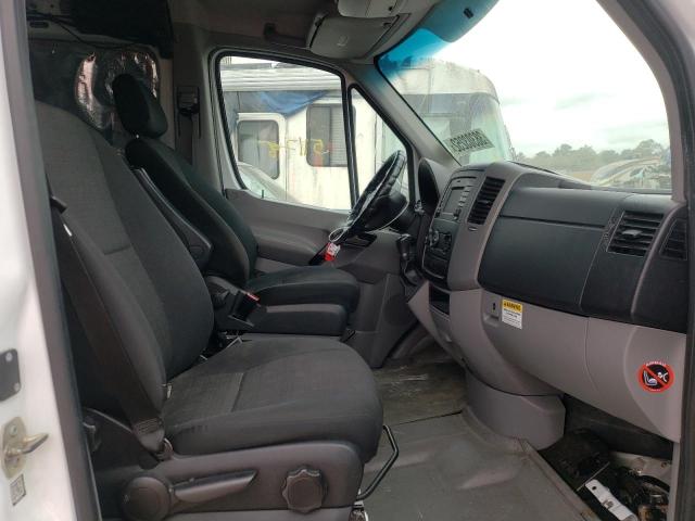 Photo 5 from auction – 2016 MERCEDES-BENZ SPRINTER 2 with VIN WD3PE7DD7GP260798
