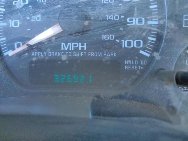 Photo 8 from auction – 2002 CHEVROLET SILVERADO with VIN 1GCEK19T02E229884