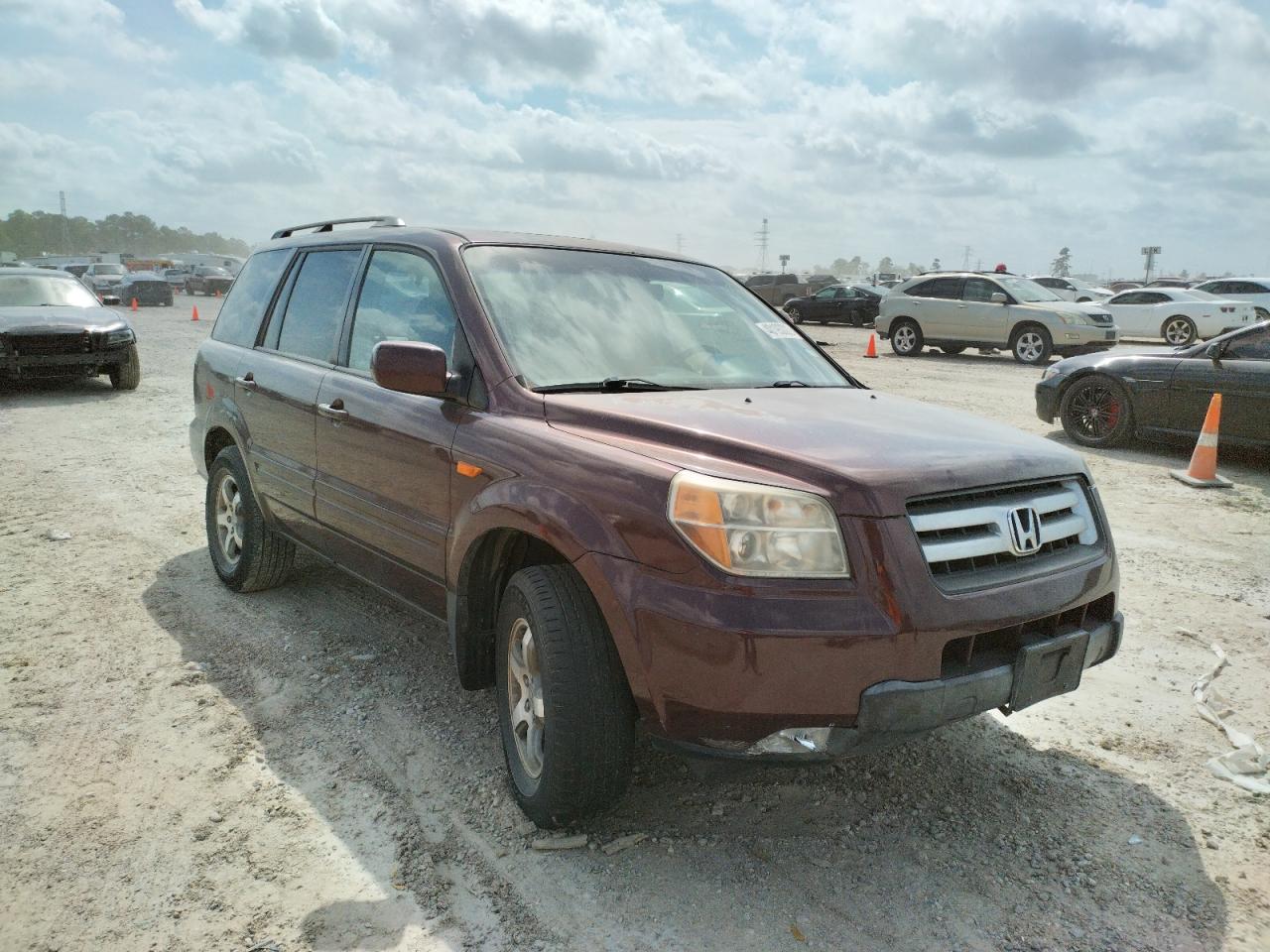 HONDA PILOT EXL 2008 with VIN 5FNYF28568B014611 - Photo from auction