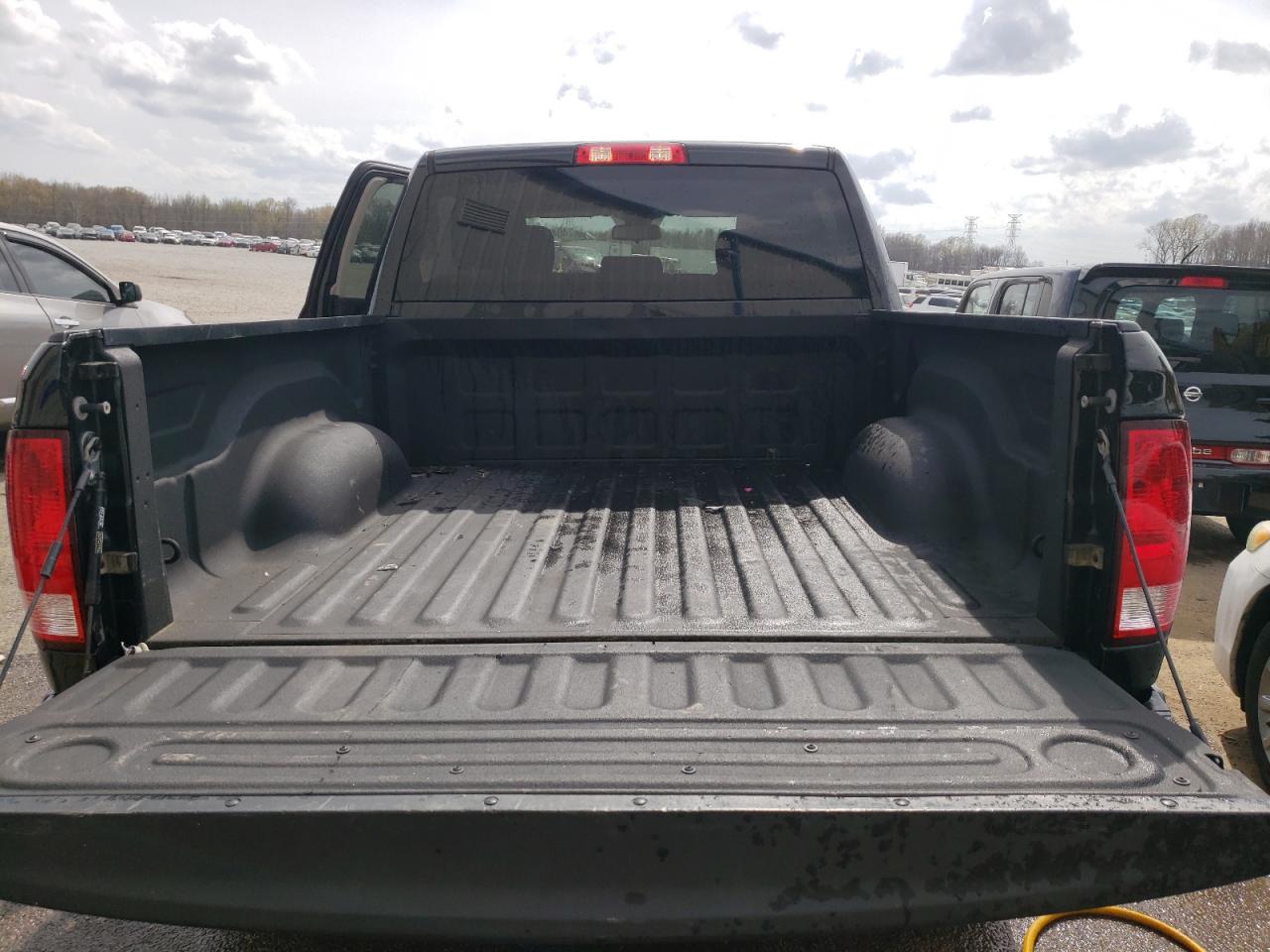 Photo 9 from auction – 2016 RAM 1500 ST with VIN 3C6RR7KTXGG371497