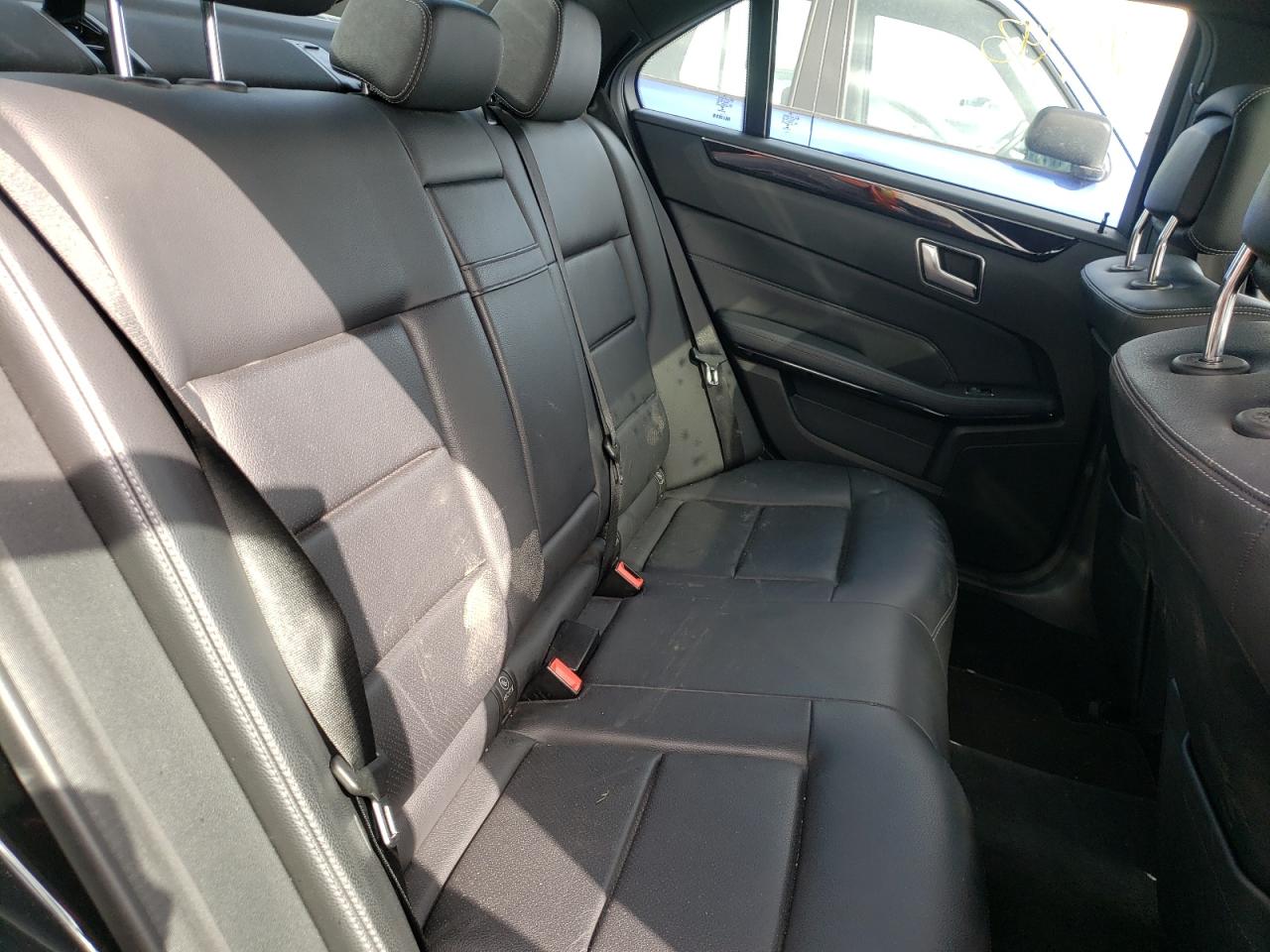 Photo 6 from auction – 2014 MERCEDES-BENZ E 350 with VIN WDDHF5KB2EB029496