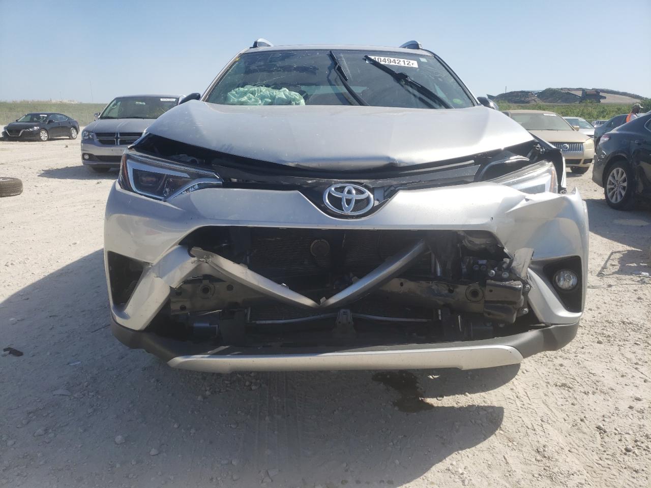 Photo 9 from auction – 2016 TOYOTA RAV4 SE with VIN 2T3NFREV5GW264057