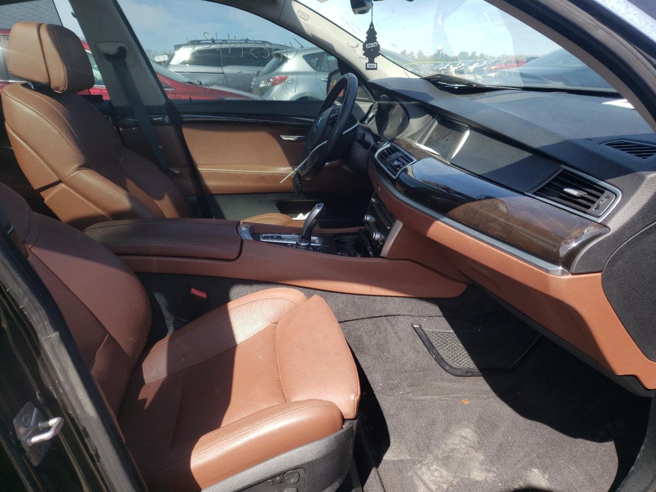 Photo 5 from auction – 2012 BMW 535 XIGT with VIN WBASP2C54CC338475