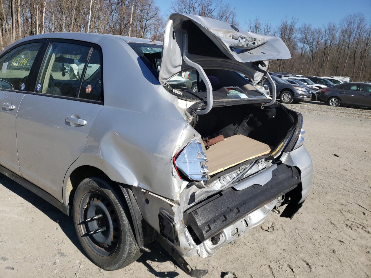 Photo 9 from auction – 2009 NISSAN VERSA S with VIN 3N1BC11E39L495006