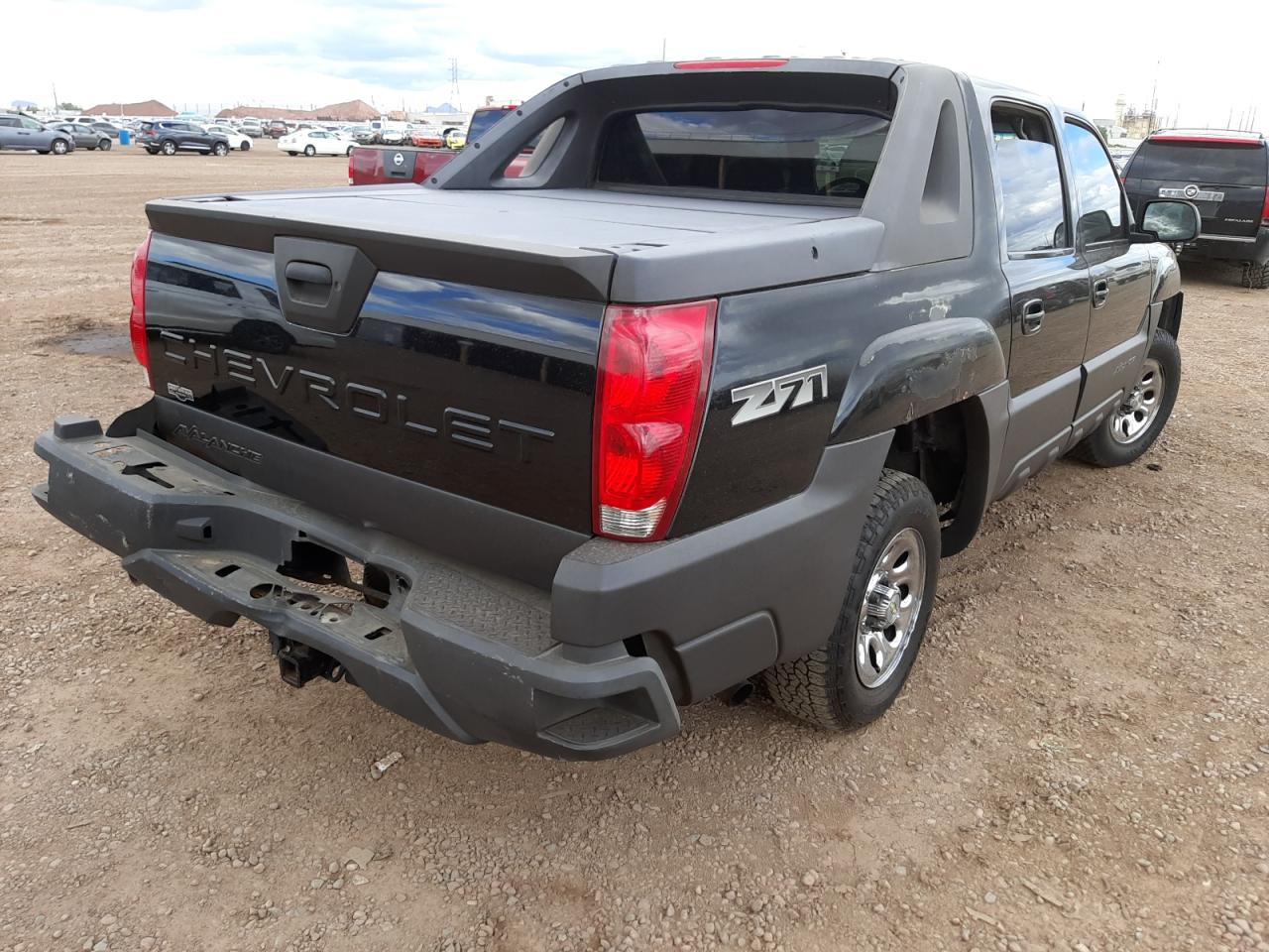 Photo 4 from auction – 2003 CHEVROLET AVALANCHE with VIN 3GNEK13T53G330915