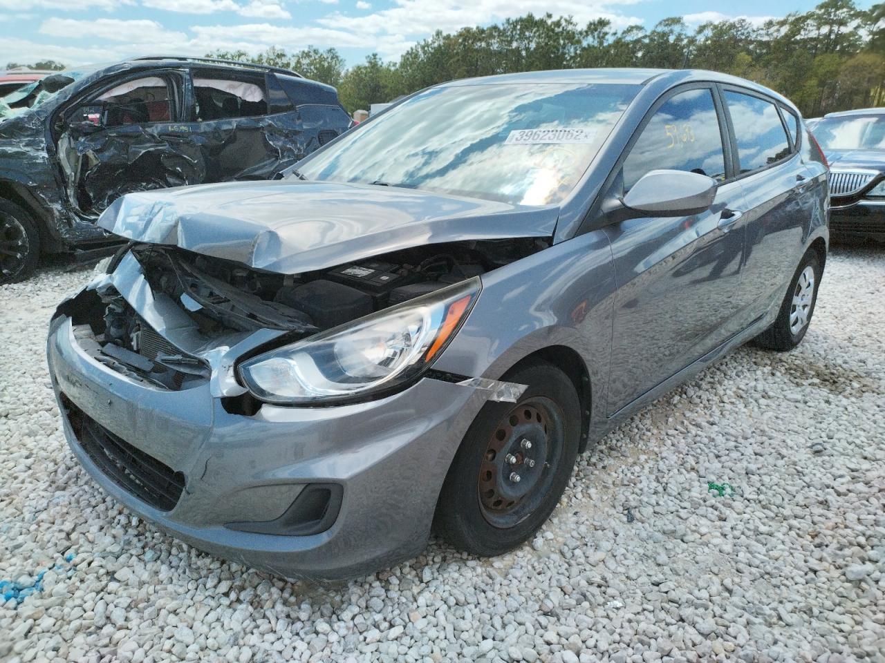 Photo 2 from auction – 2014 HYUNDAI ACCENT GLS with VIN KMHCT5AE8EU188144