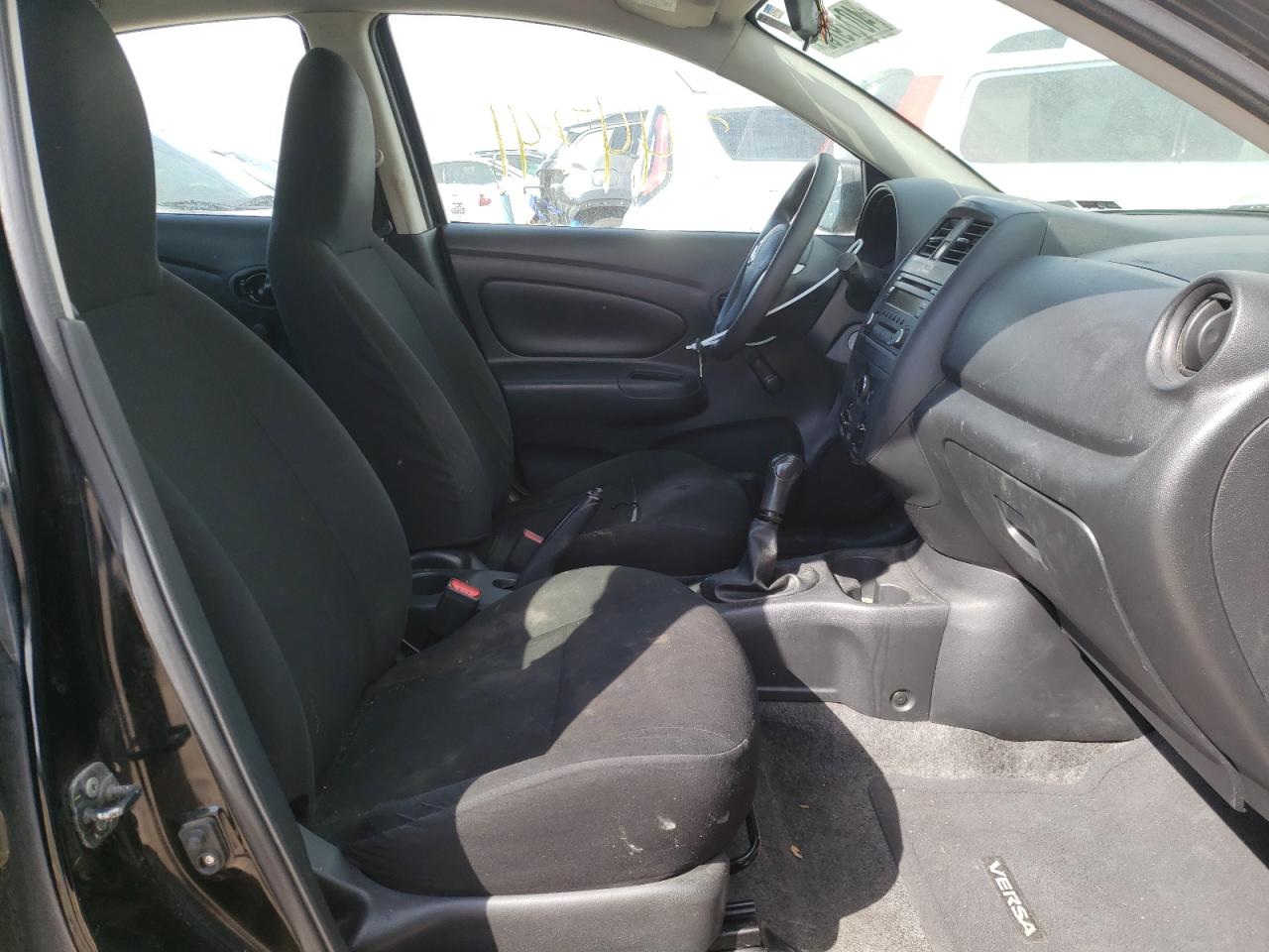 Photo 5 from auction – 2015 NISSAN VERSA S with VIN 3N1CN7AP5FL825503