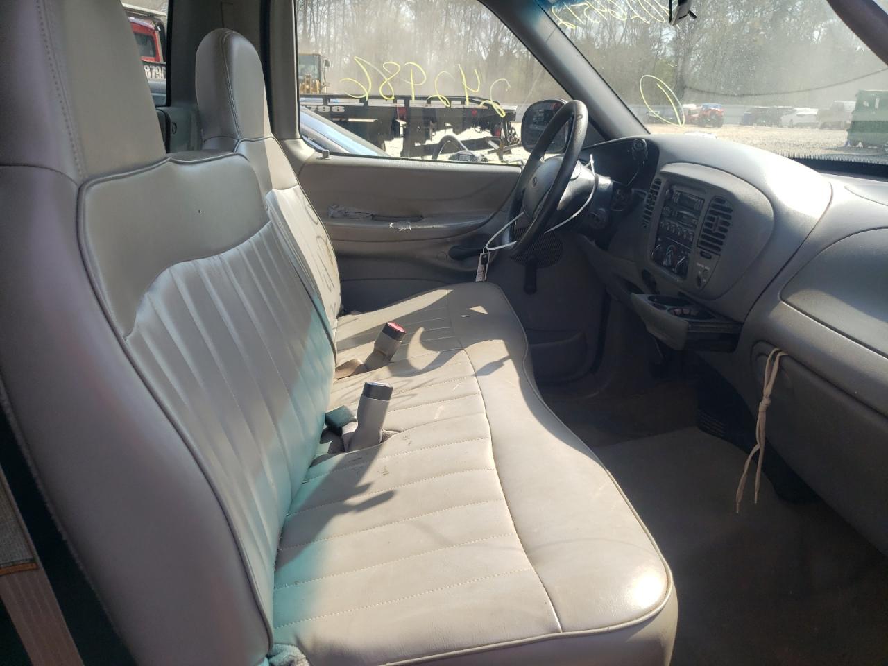 Photo 5 from auction – 1997 FORD F150 with VIN 1FTDF17WXVNB74295
