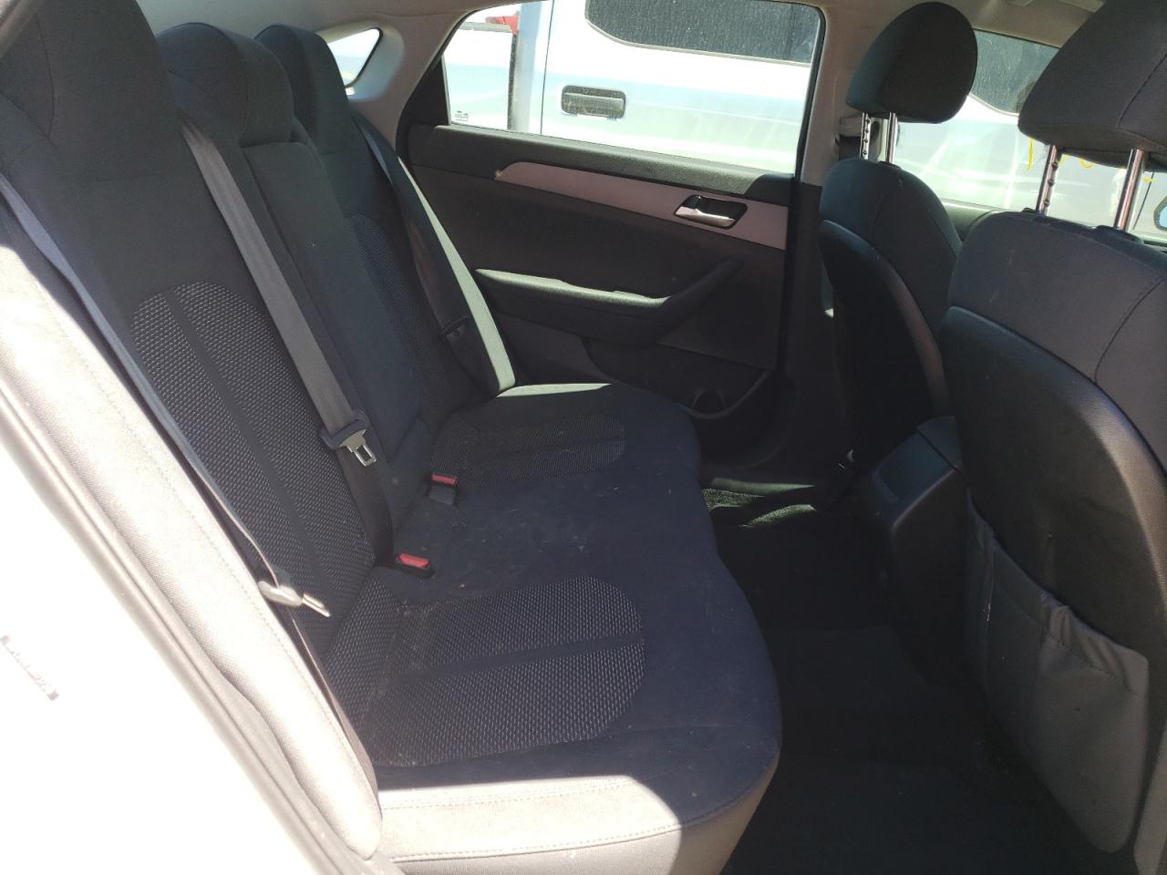 Photo 6 from auction – 2019 HYUNDAI SONATA SE with VIN 5NPE24AF3KH737340
