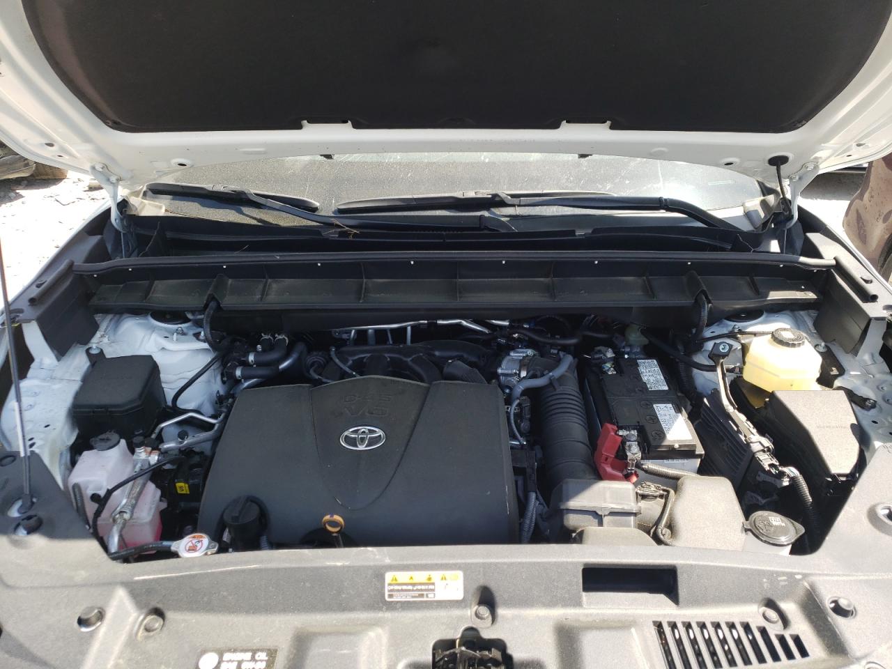 Photo 7 from auction – 2022 TOYOTA HIGHLANDER with VIN 5TDGZRAH1NS097162