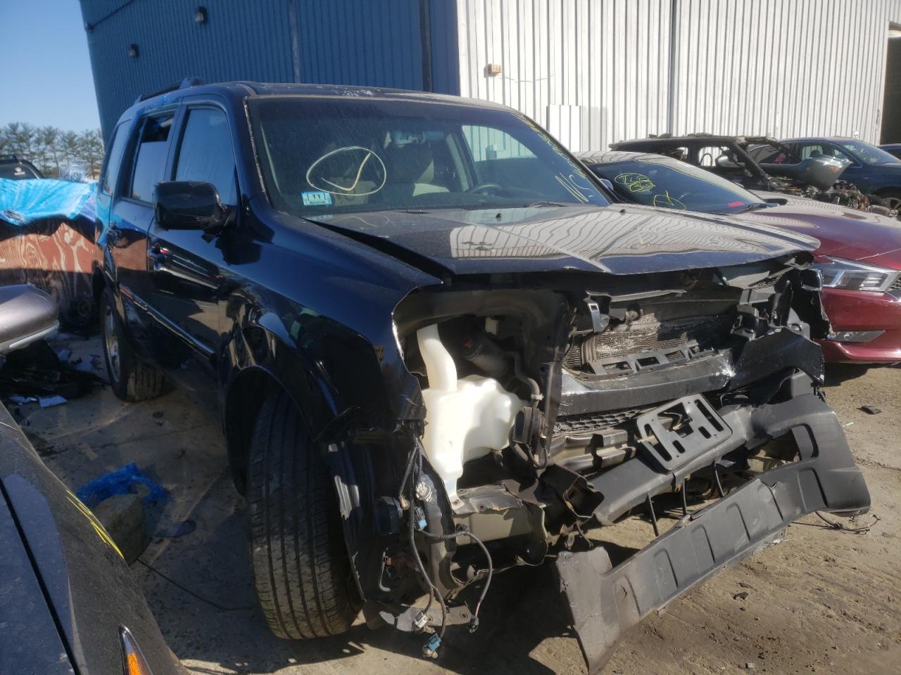 HONDA PILOT EX 2011 with VIN 5FNYF4H41BB028488 - Photo from auction